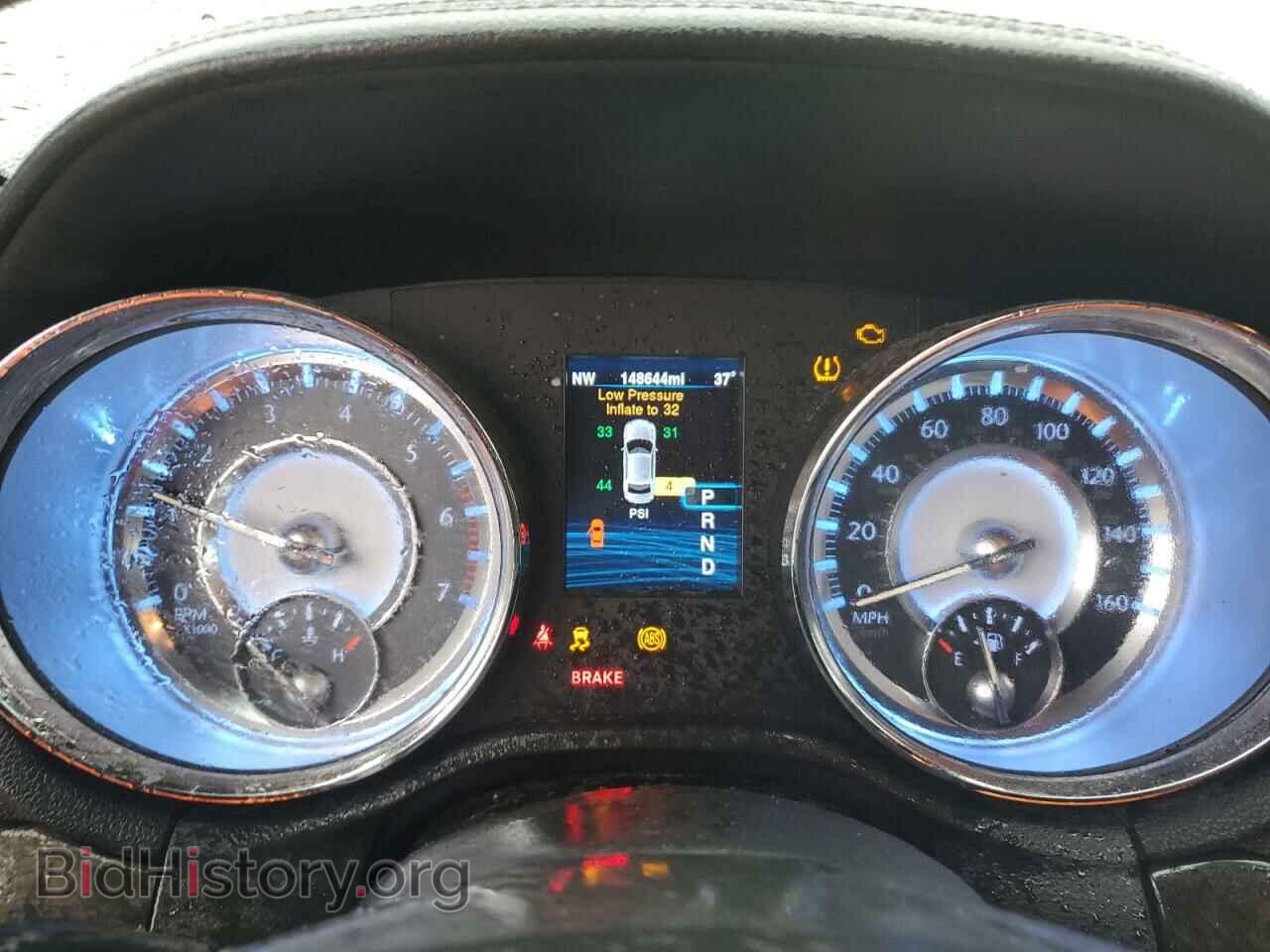 2013 CHRYSLER 300 - VIN: 2C3CCAET2DH743715 - Фото 9
