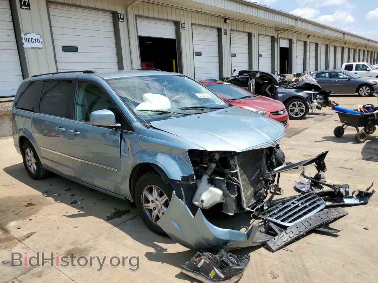 Photo 2A4RR5D16AR176470 - CHRYSLER MINIVAN 2010