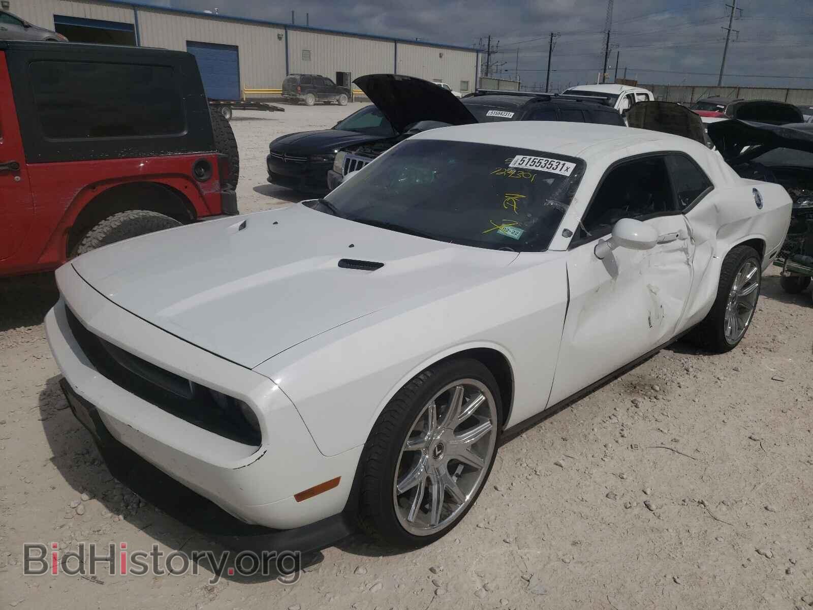 2013 DODGE CHALLENGER - VIN: 2C3CDYAG3DH724301 - Photo 2