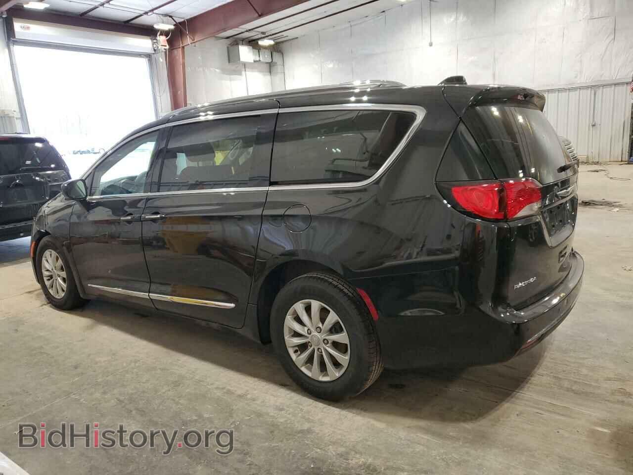 2019 CHRYSLER PACIFICA - VIN: 2C4RC1BG6KR636459 - Фото 2
