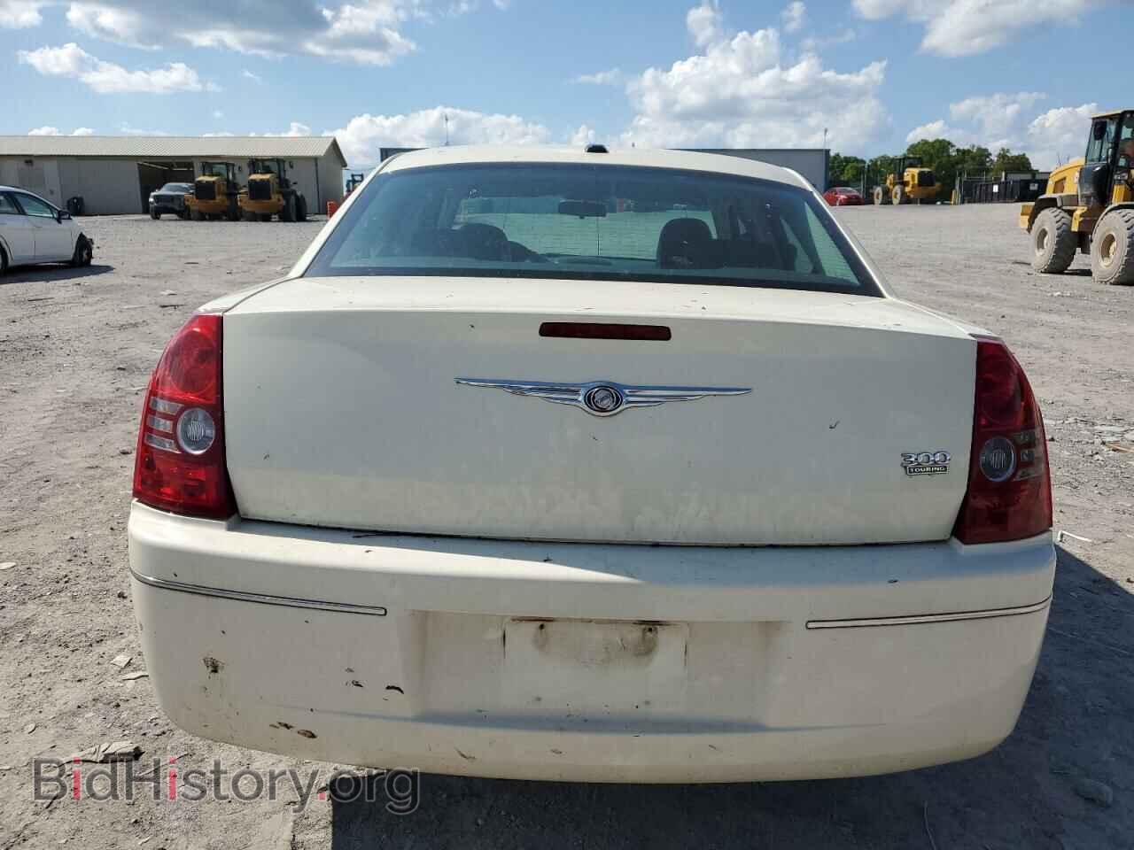2010 CHRYSLER 300 - VIN: 2C3CA5CVXAH300693 - Фото 6