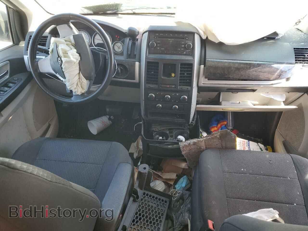 2010 DODGE CARAVAN - VIN: 2D4RN5D12AR445164 - Photo 8