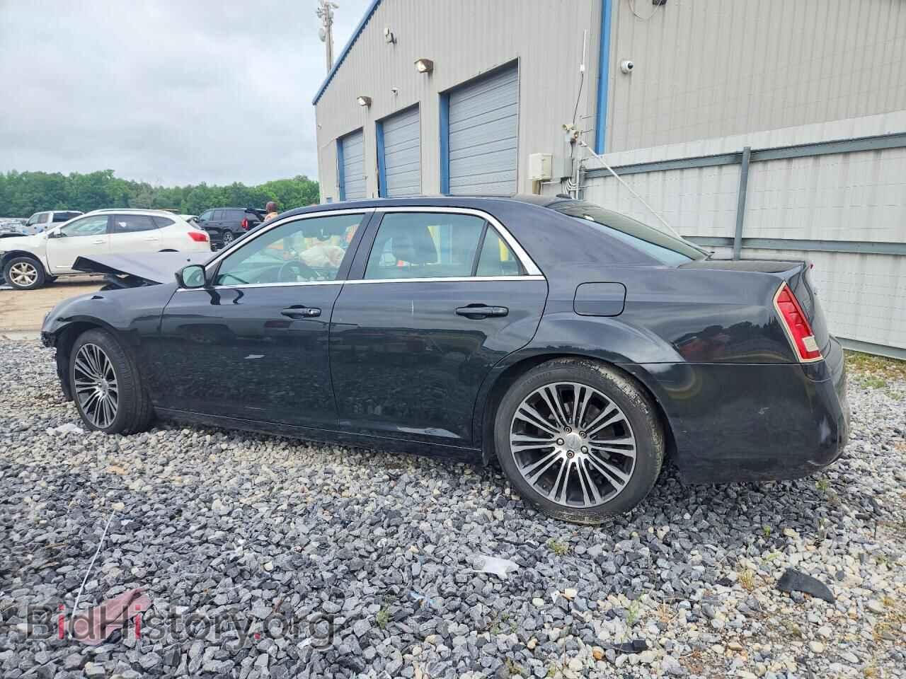 2014 CHRYSLER 300 - VIN: 2C3CCABG0EH103236 - Фото 2
