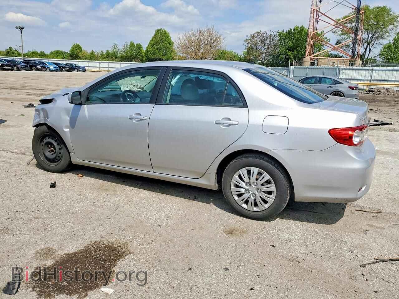 2011 TOYOTA COROLLA - VIN: 2T1BU4EE1BC572115 - Фото 2
