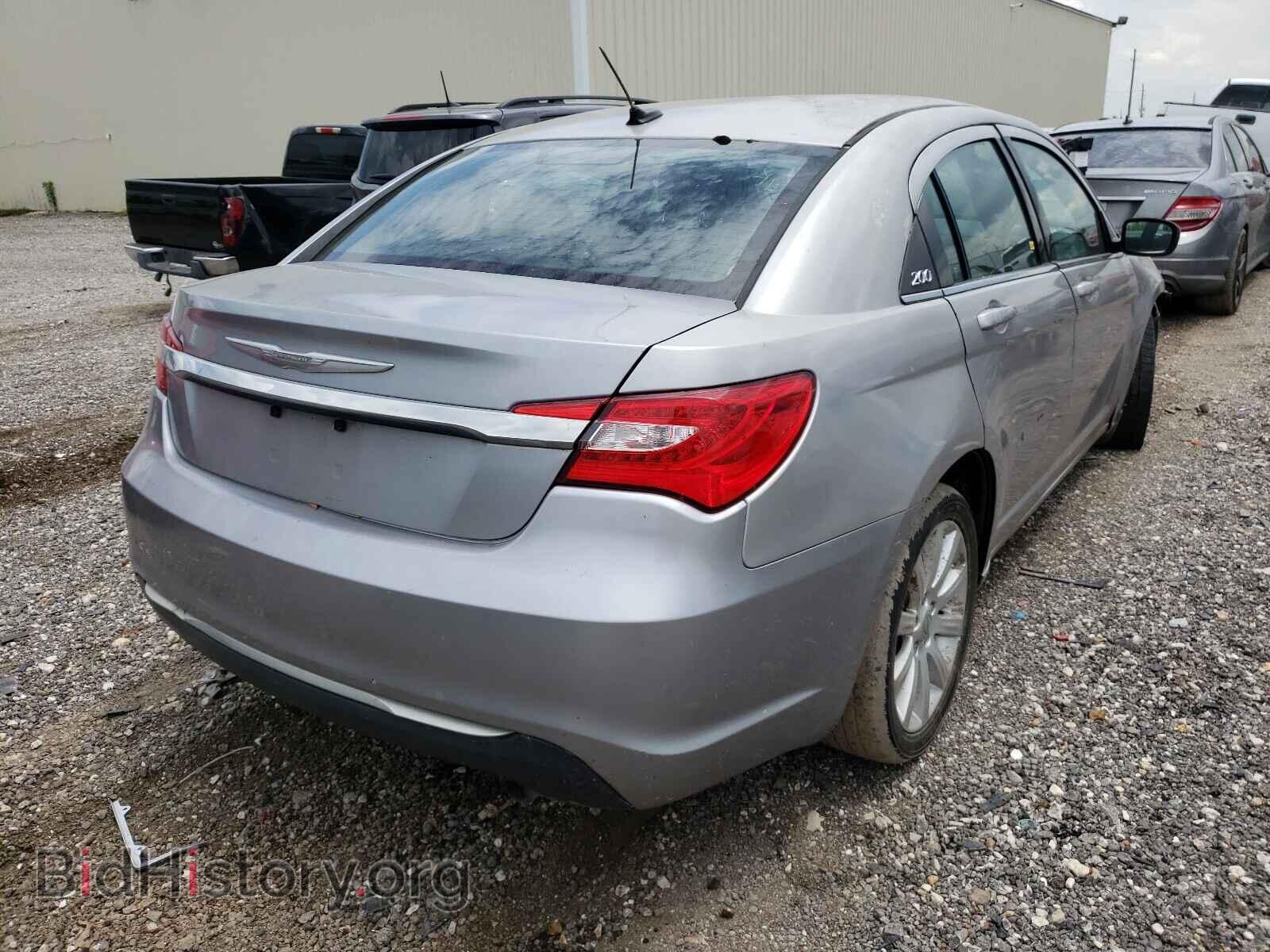 2013 CHRYSLER 200 - VIN: 1C3CCBBB1DN732844 - Фото 4