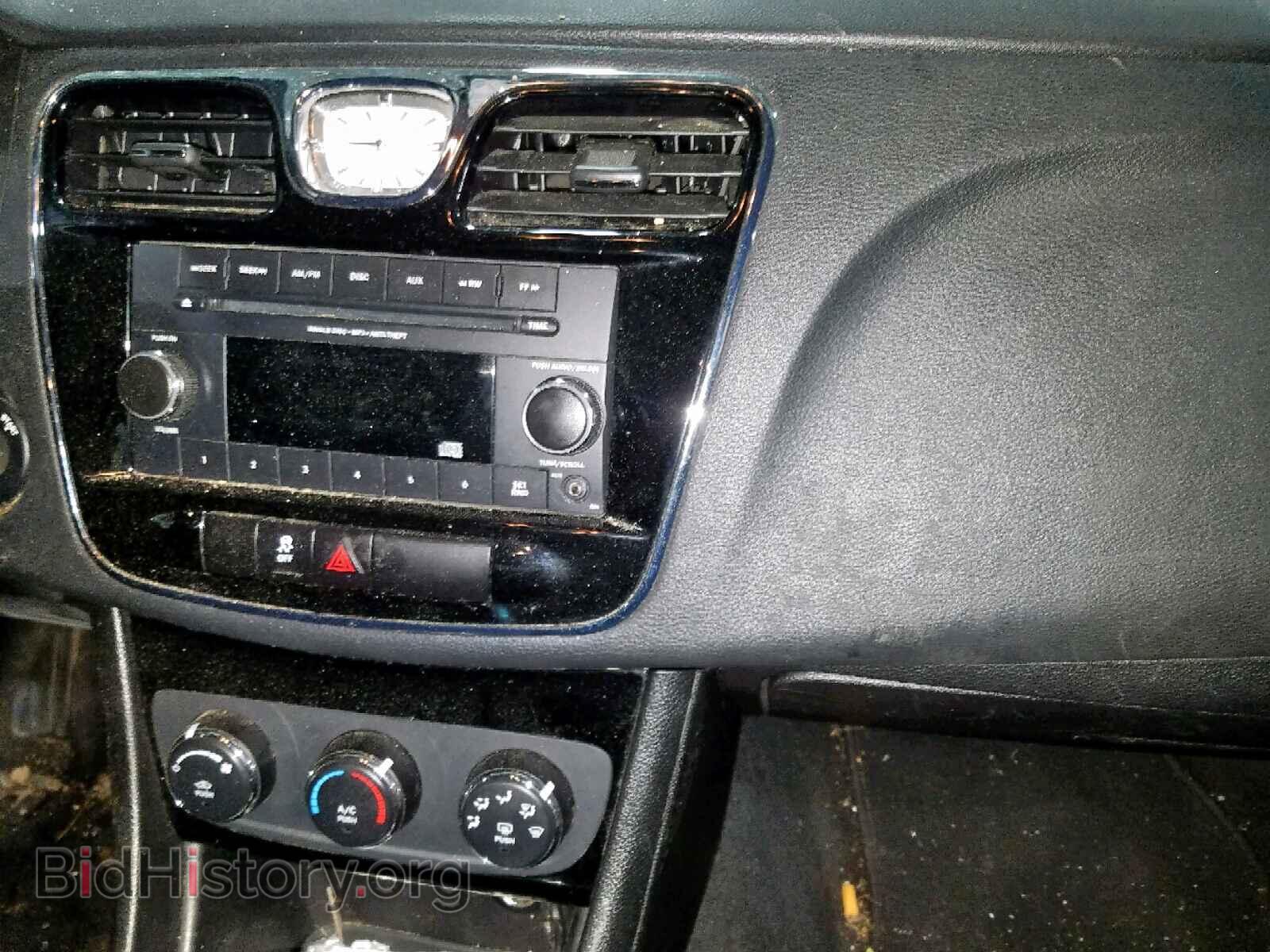 2013 CHRYSLER 200 - VIN: 1C3CCBAB2DN705671 - Фото 9