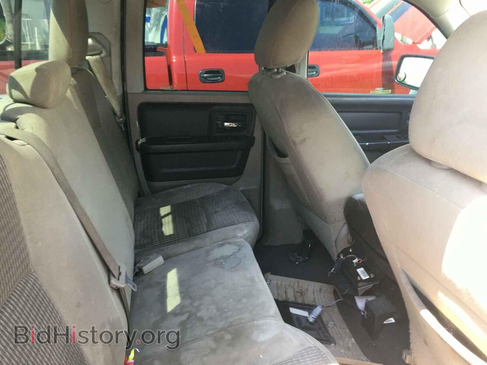 2011 DODGE RAM 1500 - VIN: 1D7RB1GT6BS636667 - Фото 6