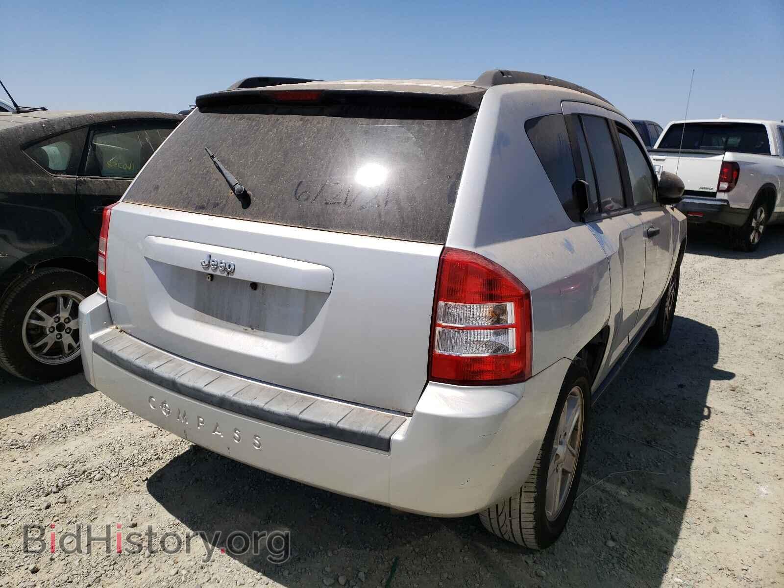 2007 JEEP COMPASS - VIN: 1J8FT47WX7D145741 - Фото 4