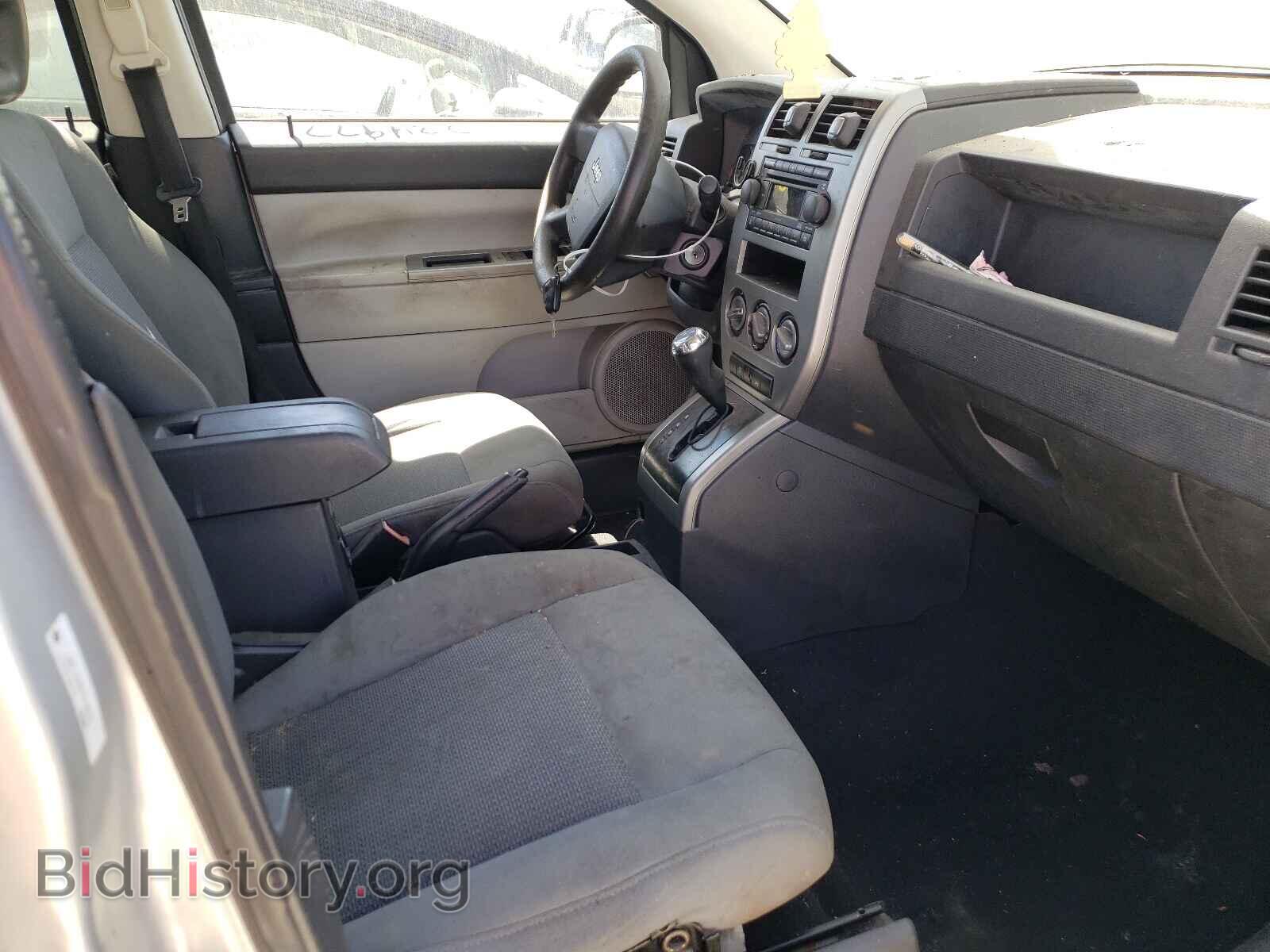 2007 JEEP COMPASS - VIN: 1J8FT47WX7D145741 - Фото 5