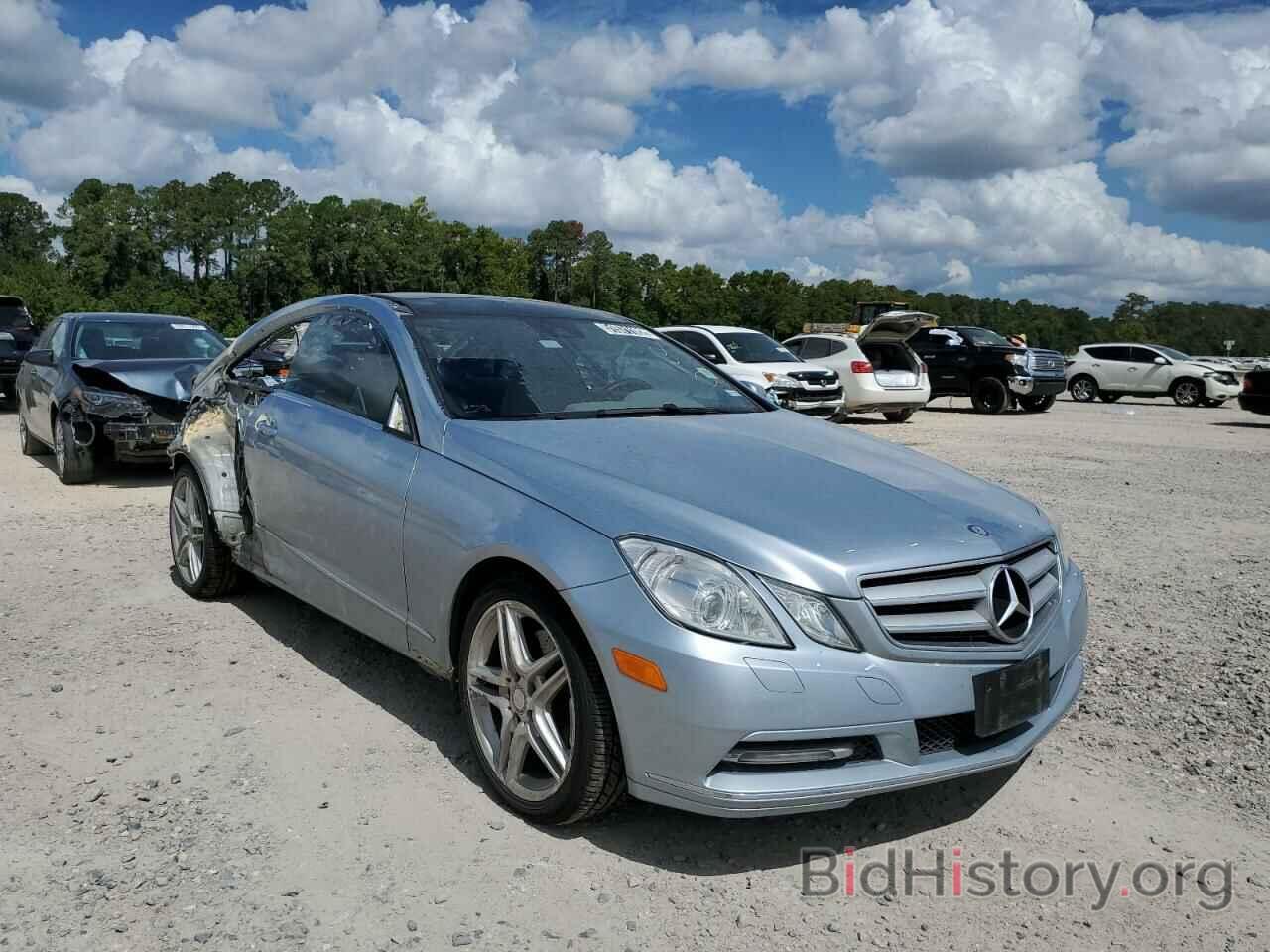 Photo WDDKJ5KB3DF197031 - MERCEDES-BENZ E-CLASS 2013