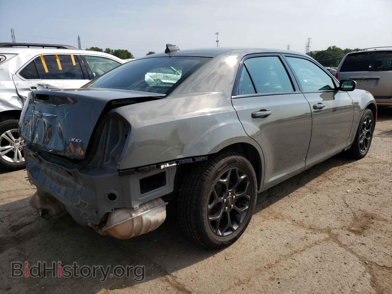 2019 CHRYSLER 300 - VIN: 2C3CCAGG7KH539716 - Фото 4