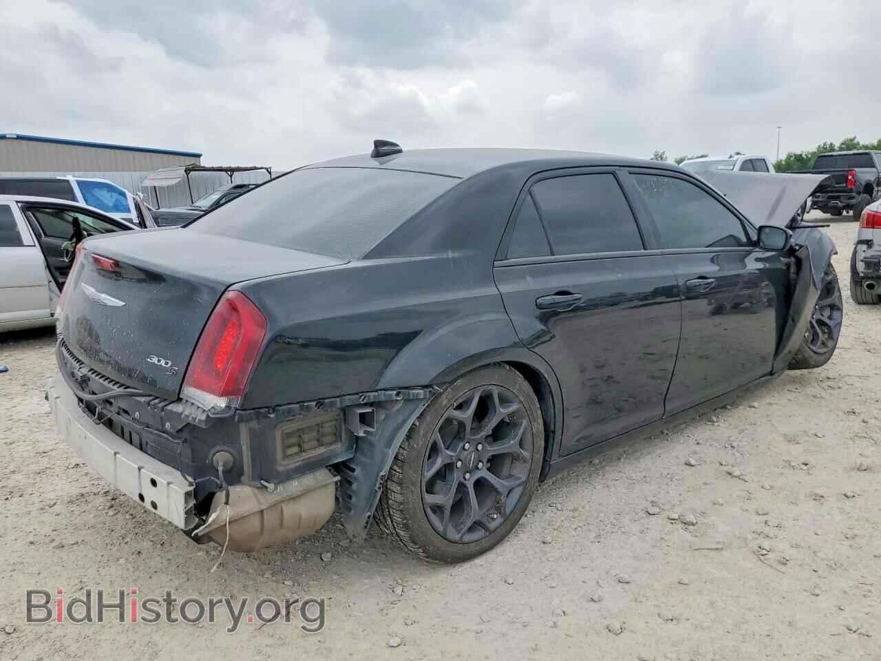 2019 CHRYSLER 300 - VIN: 2C3CCABG9KH515165 - Photo 3