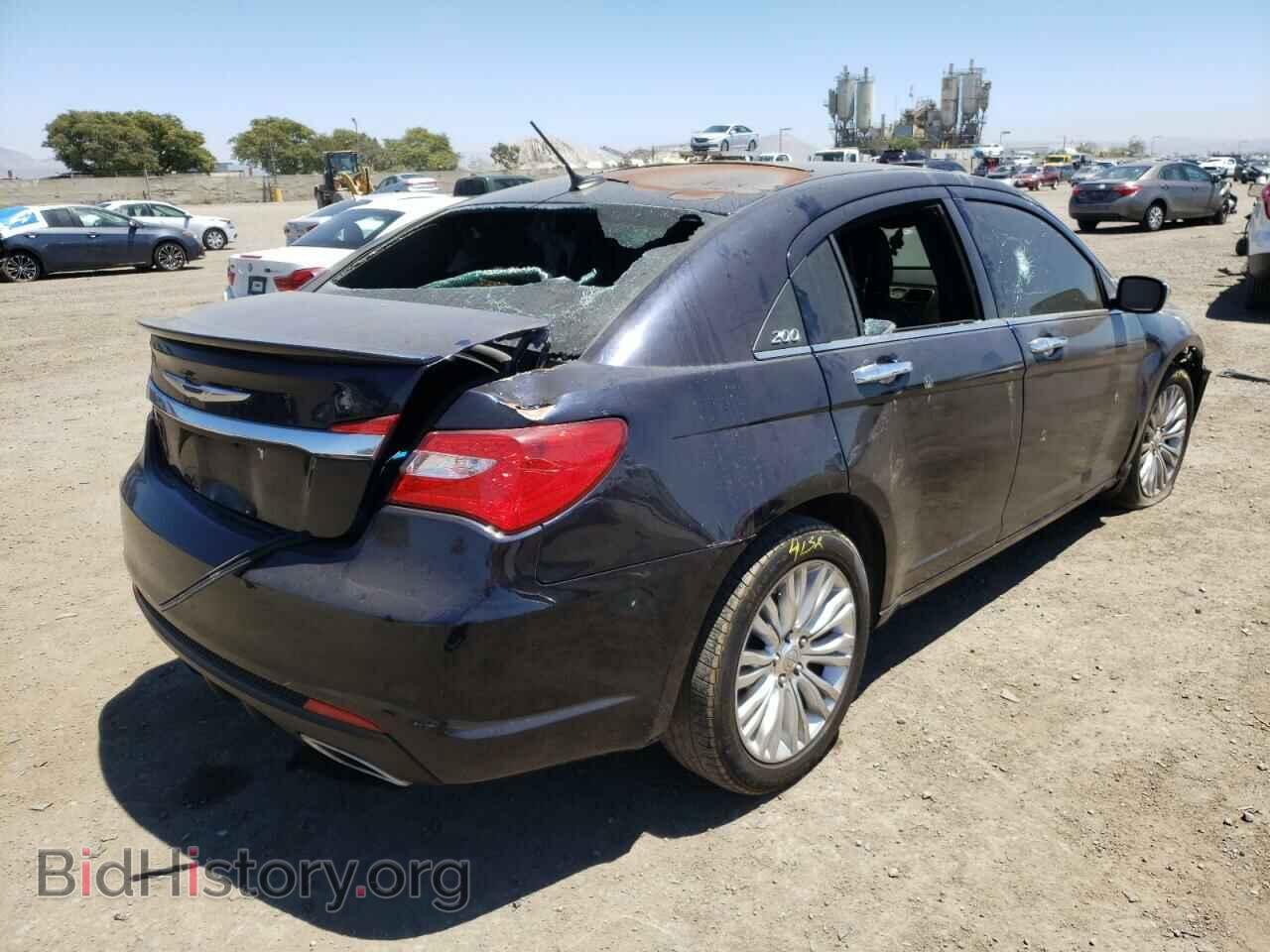 2011 CHRYSLER 200 - VIN: 1C3BC2FG7BN594211 - Фото 4