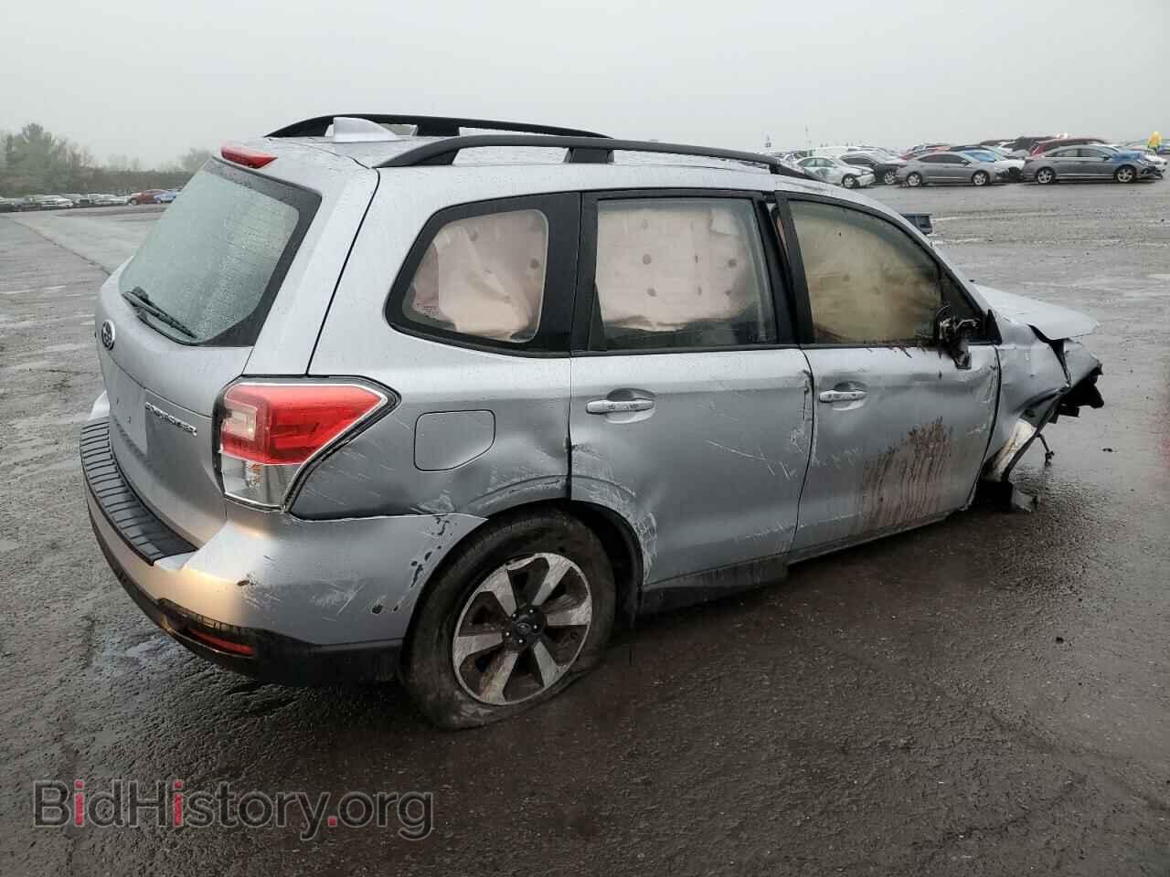 2018 SUBARU FORESTER - VIN: JF2SJABC8JH438420 - Фото 3