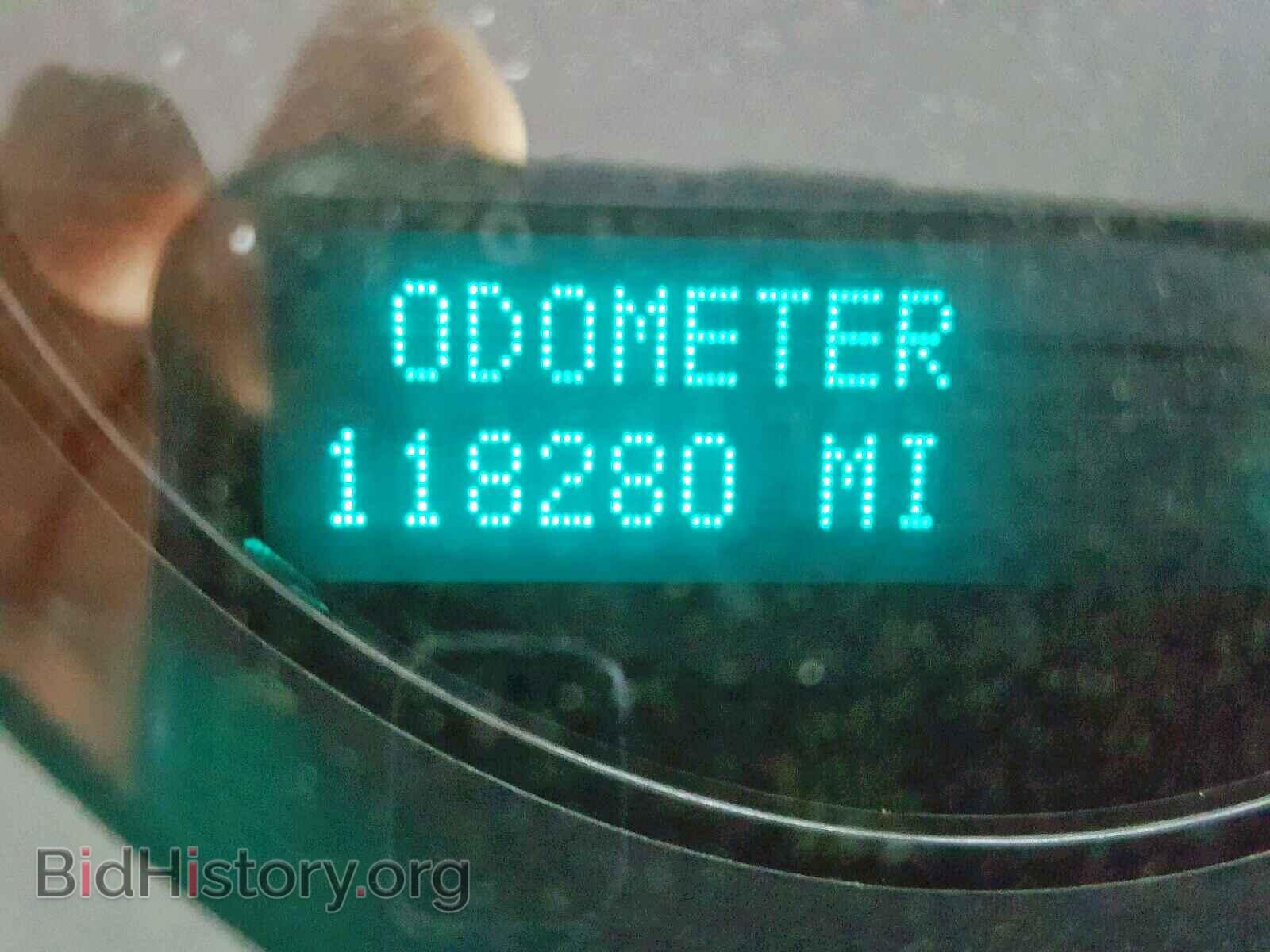 2011 CHEVROLET SILVERADO - VIN: 3GCPCSE08BG204618 - Фото 8