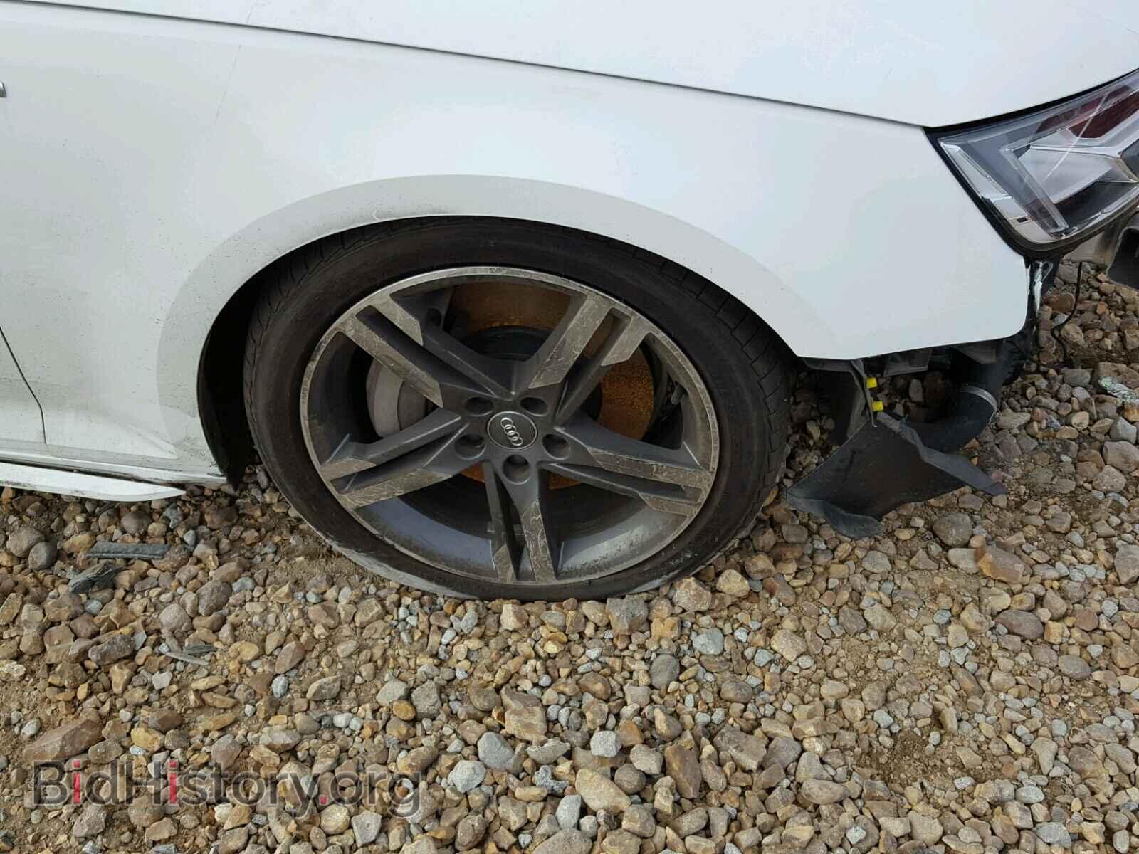 2017 AUDI A4 - VIN: WAUENAF45HN002510 - Фото 9