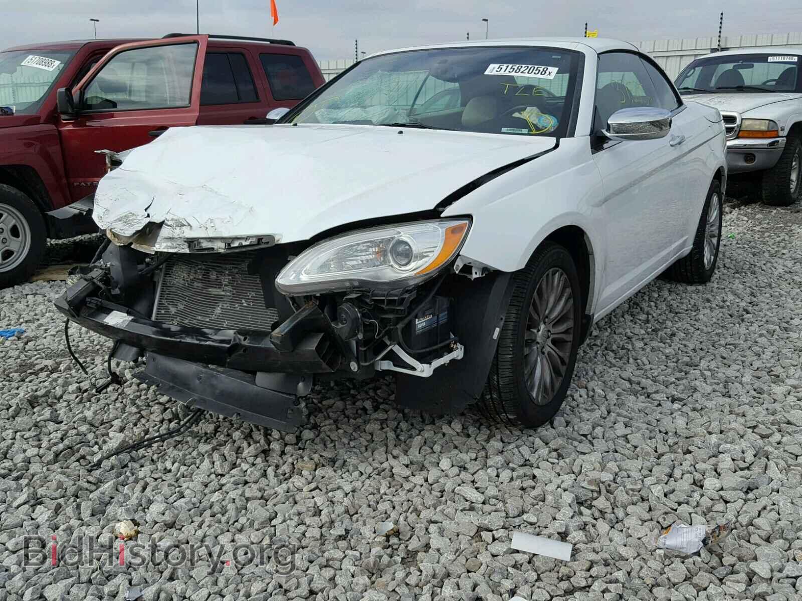 2011 CHRYSLER 200 - VIN: 1C3BC7EG3BN530116 - Фото 2