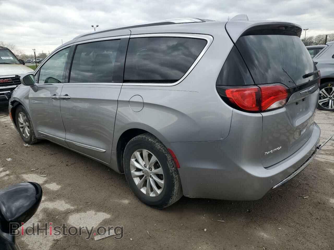 2018 CHRYSLER PACIFICA - VIN: 2C4RC1BG3JR217693 - Фото 2