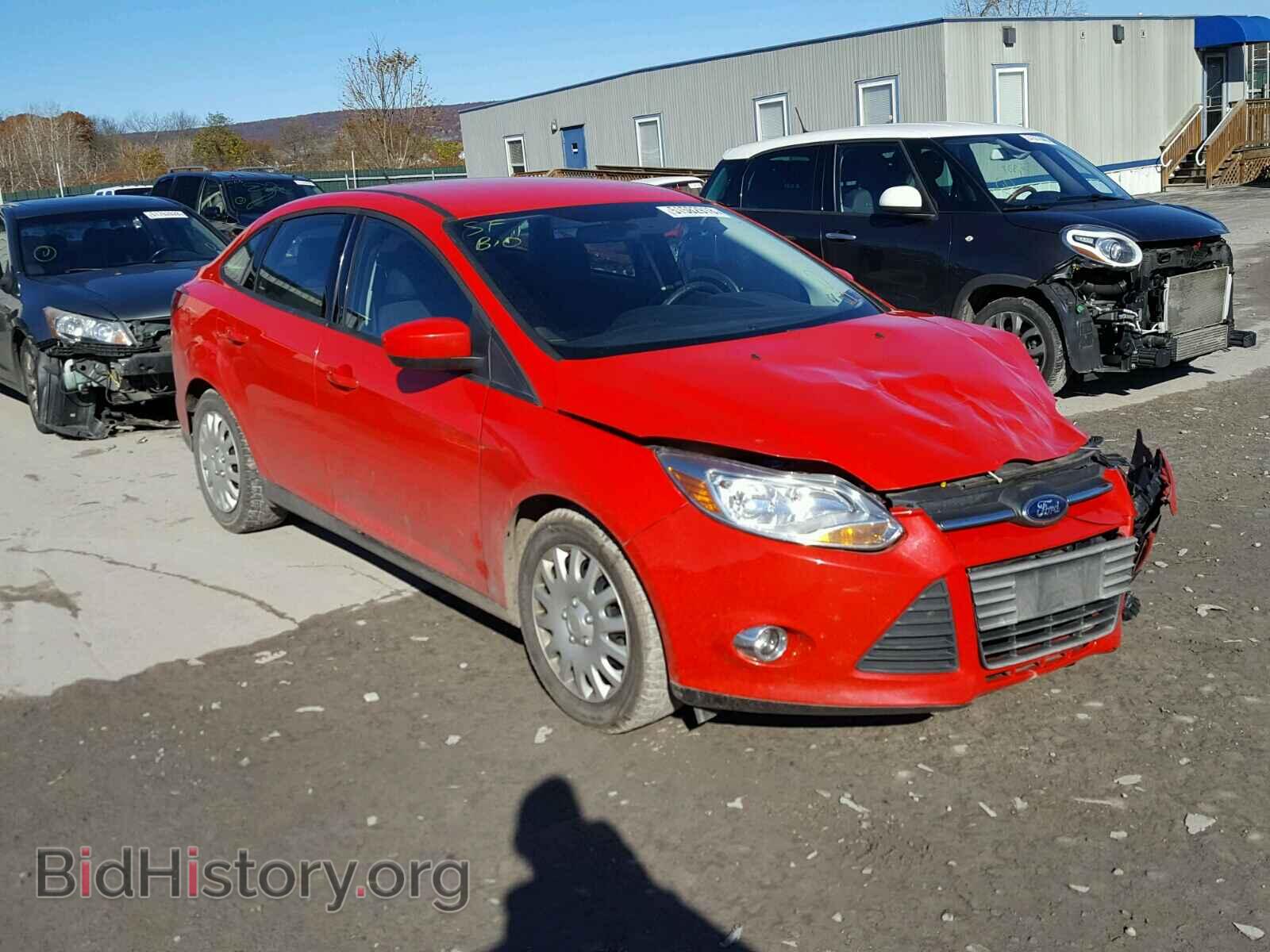Photo 1FAHP3F28CL478457 - FORD FOCUS 2012