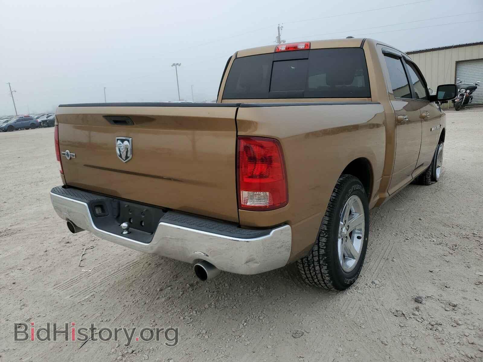 2011 DODGE RAM 1500 - VIN: 1D7RB1CT3BS636843 - Фото 4