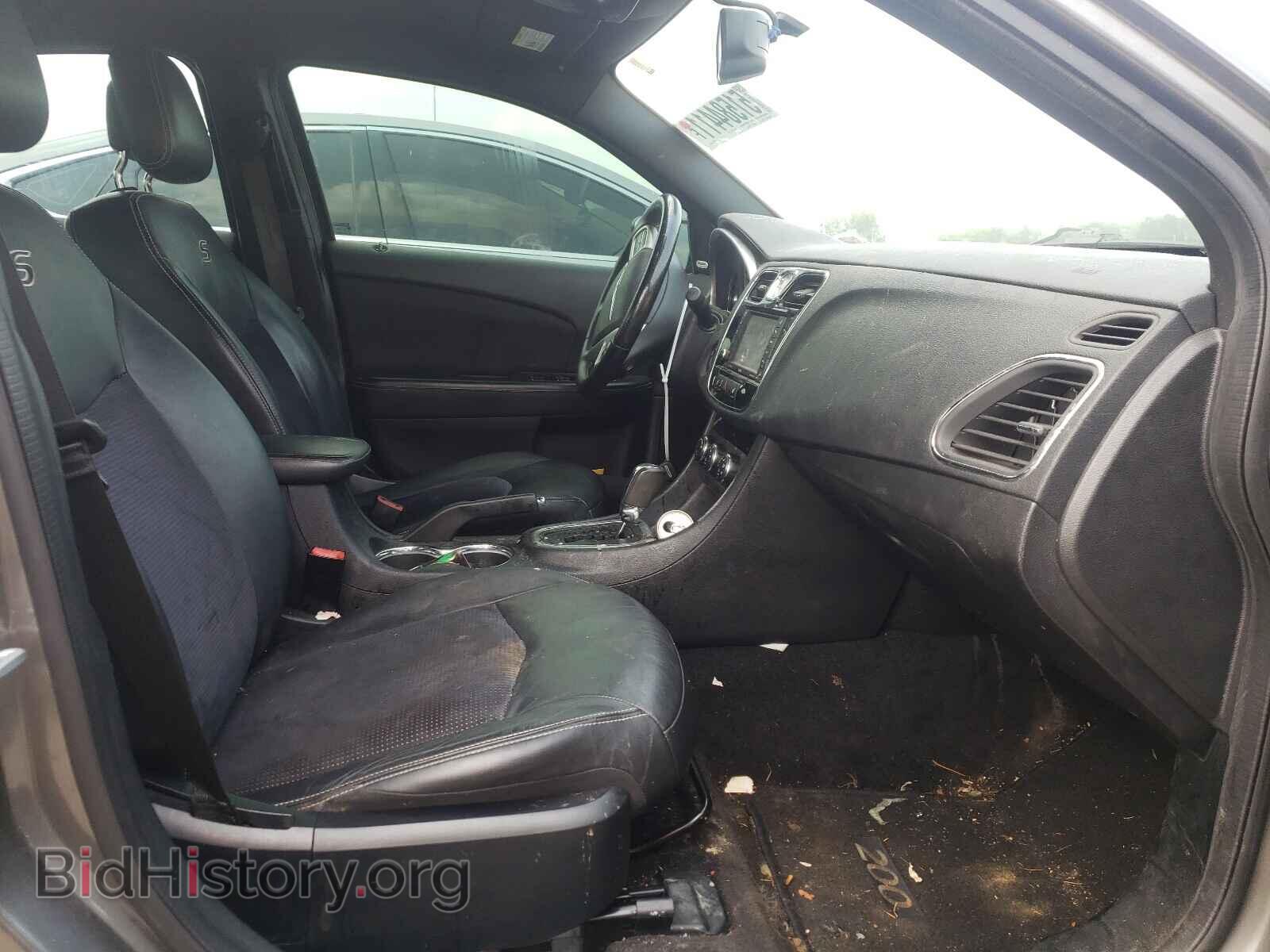 2012 CHRYSLER 200 - VIN: 1C3CCBHG2CN214856 - Фото 5