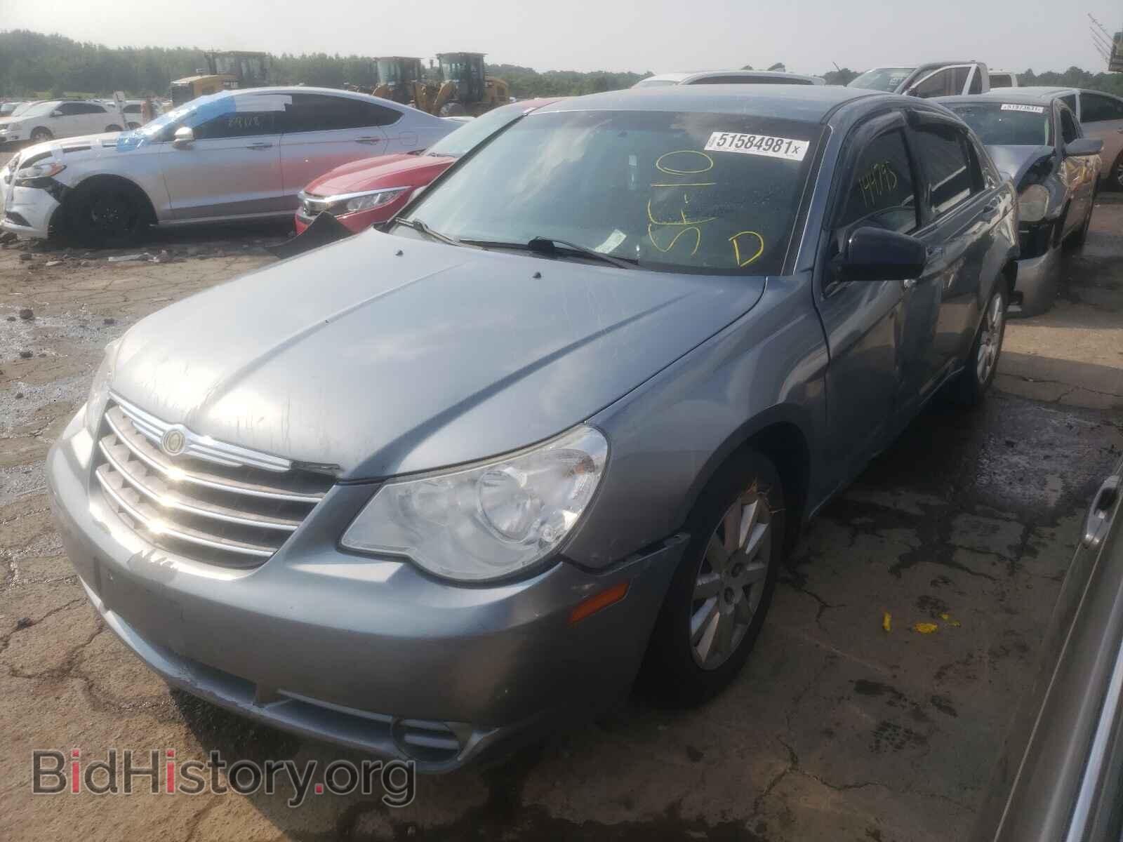 2010 CHRYSLER SEBRING - VIN: 1C3CC4FB1AN121052 - Фото 2
