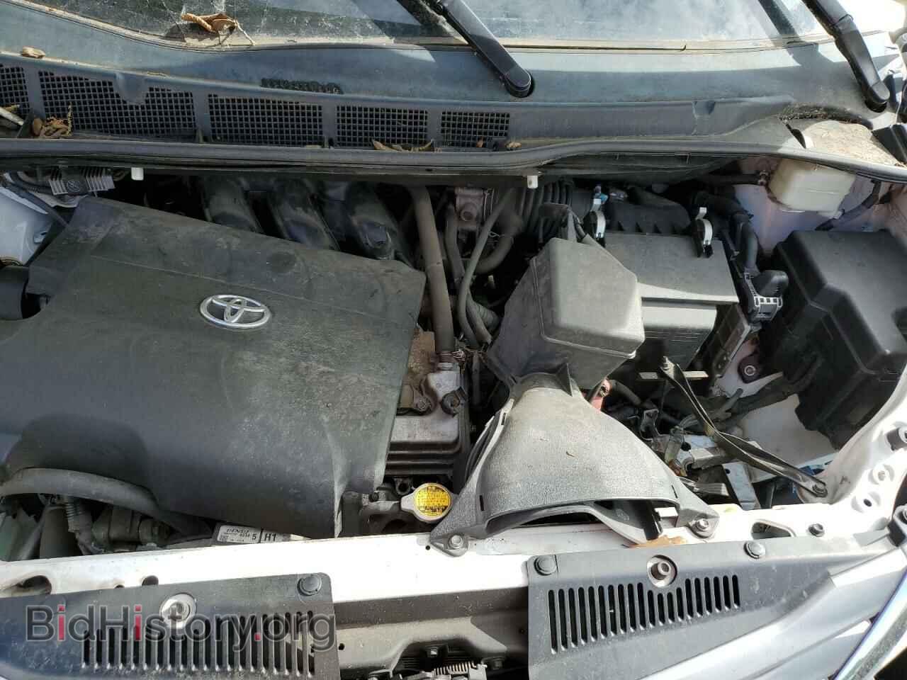 2011 TOYOTA All Models - VIN: 5TDYK3DC5BS097635 - Фото 11