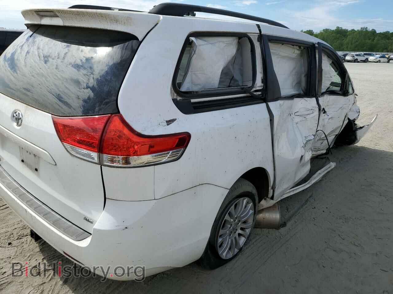 2011 TOYOTA All Models - VIN: 5TDYK3DC5BS097635 - Фото 3