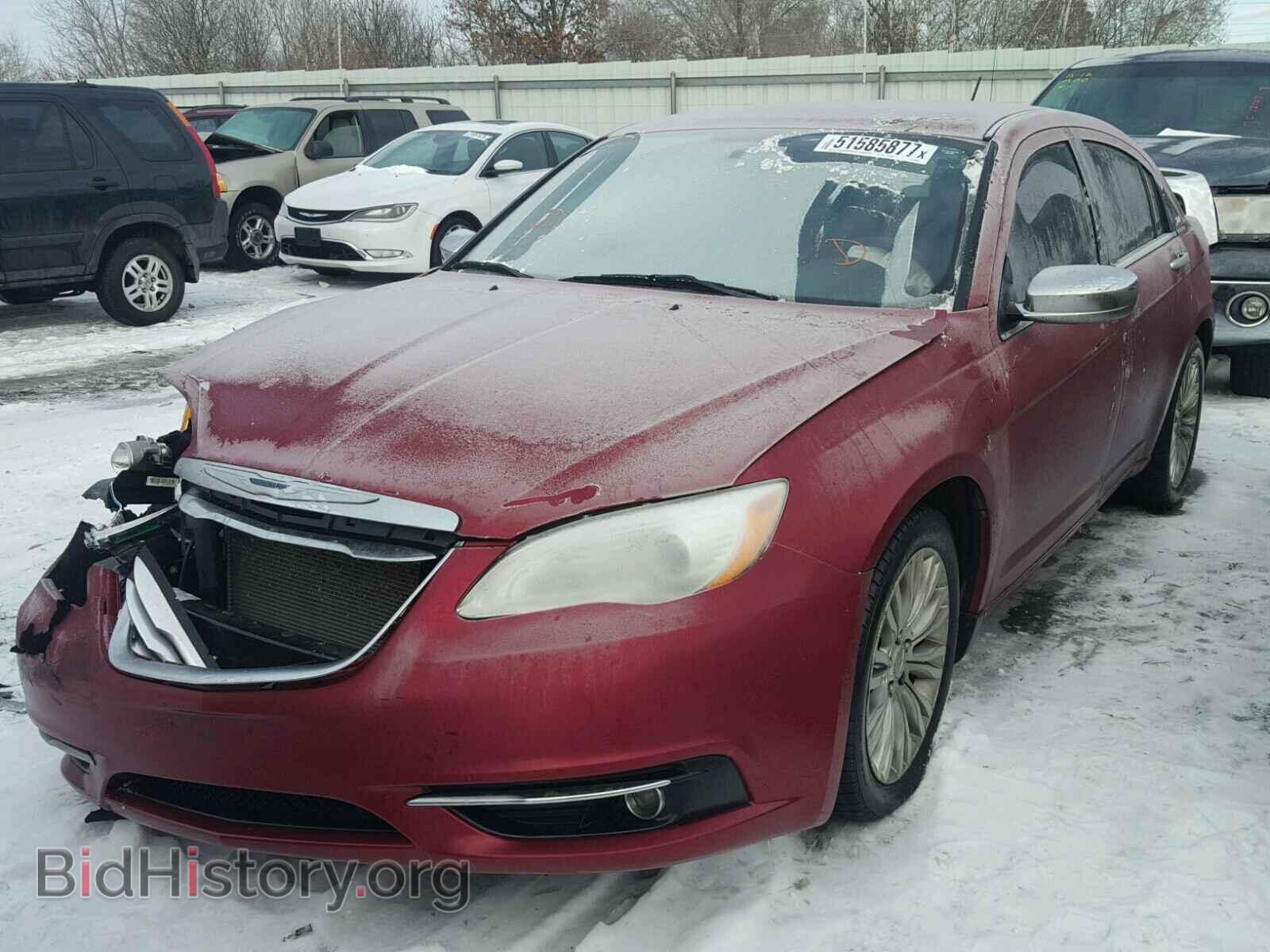 2013 CHRYSLER 200 - VIN: 1C3CCBCG6DN633530 - Фото 2