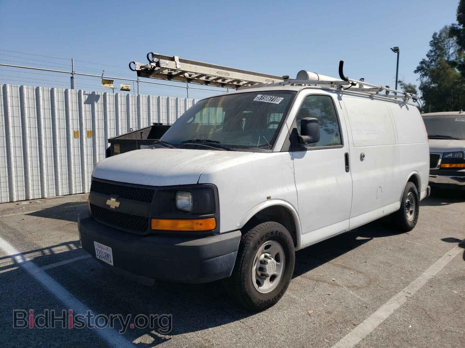 2013 CHEVROLET EXPRESS - VIN: 1GCWGFCB7D1902702 - Фото 2