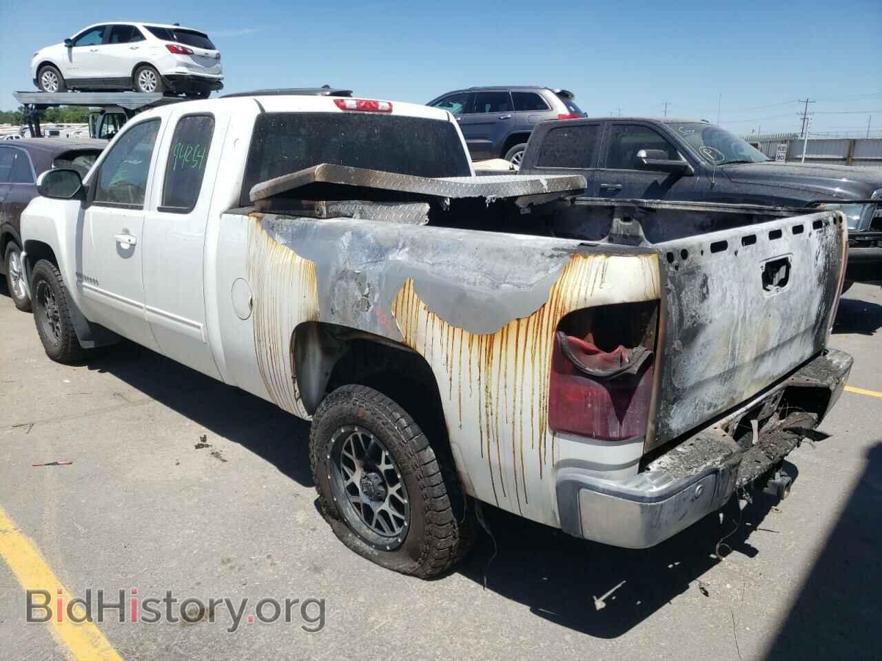 2013 CHEVROLET SILVERADO - VIN: 1GCRKTE75DZ255009 - Фото 3