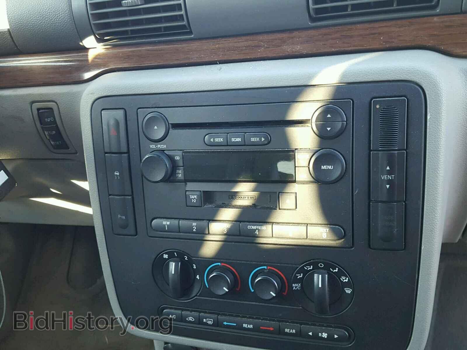 2004 FORD FREESTAR - VIN: 2FMDA52284BA12374 - Фото 9