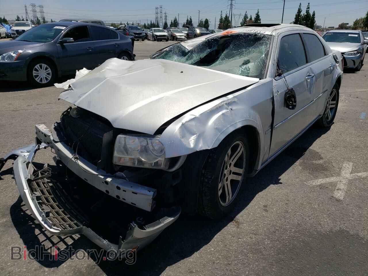 2010 CHRYSLER 300 - VIN: 2C3CA5CV7AH254546 - Фото 2