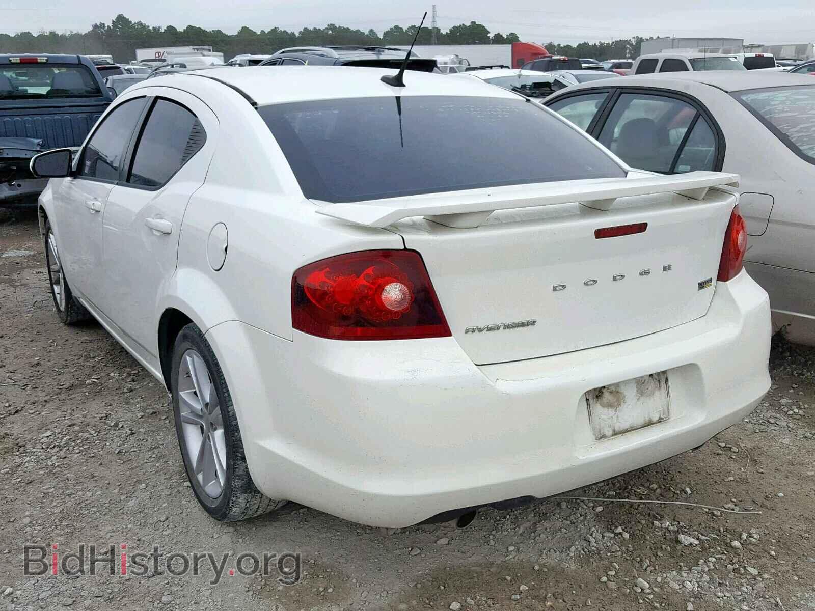 2011 DODGE AVENGER - VIN: 1B3BD1FG1BN520996 - Фото 3