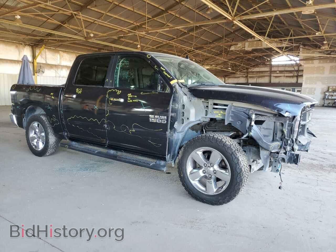 2017 RAM 1500 - VIN: 3C6RR6LT1HG738247 - Фото 4