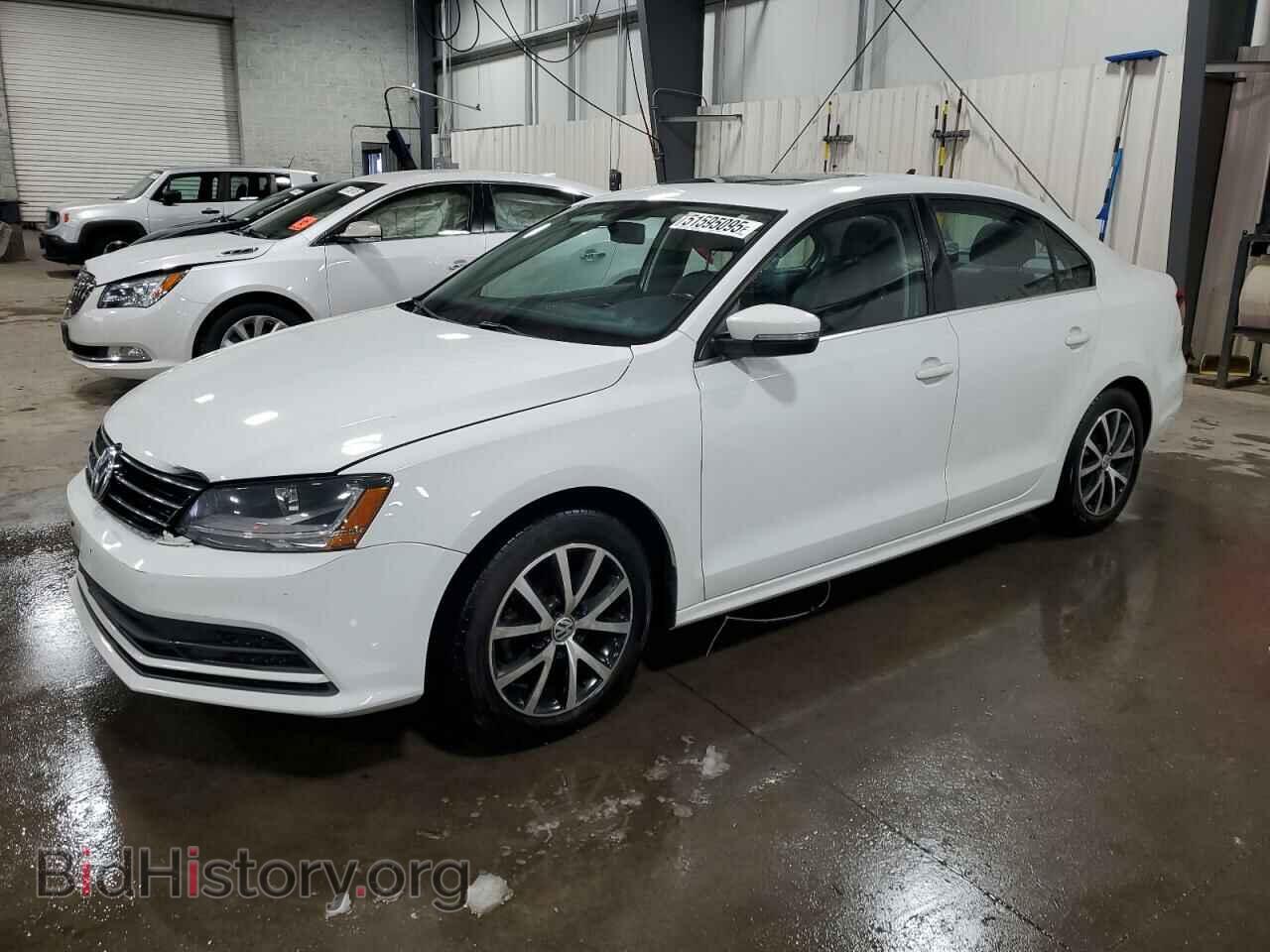 Фотография 3VWDB7AJ9HM359722 - VOLKSWAGEN JETTA 2017