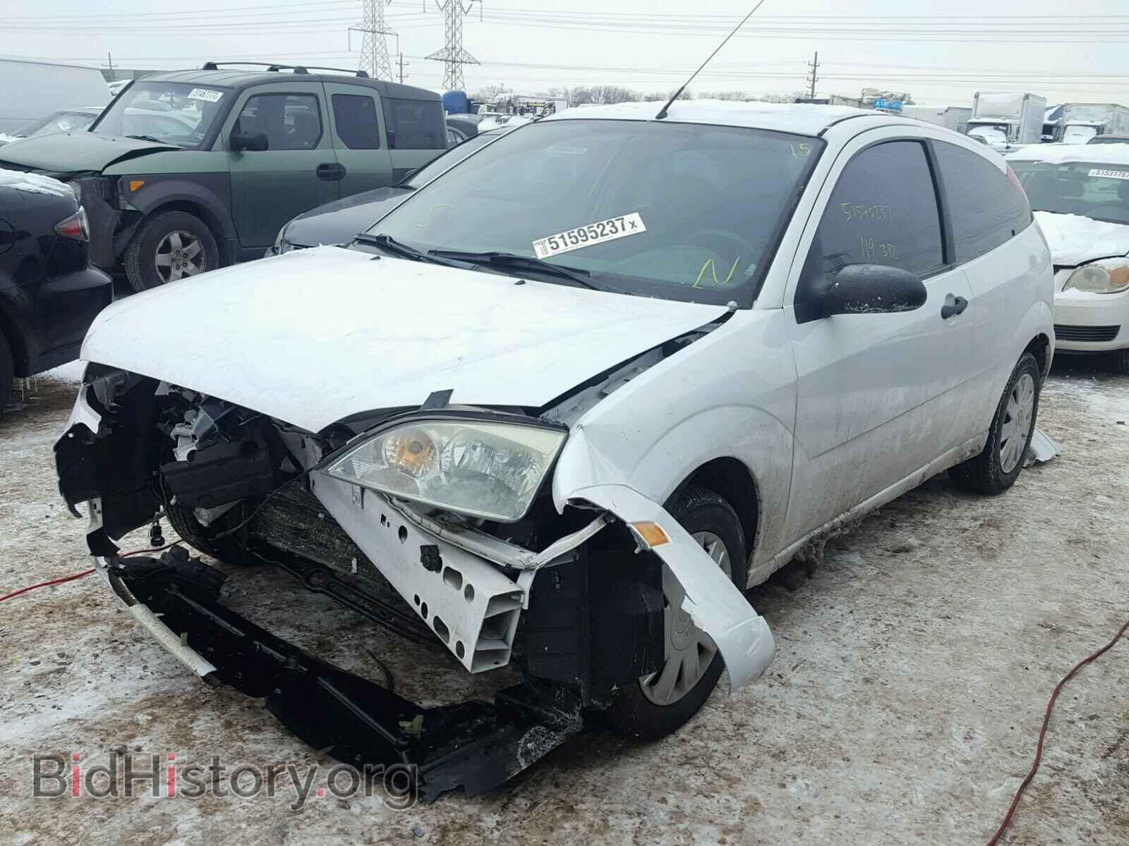 2006 FORD FOCUS - VIN: 1FAFP31N16W215450 - Фото 2