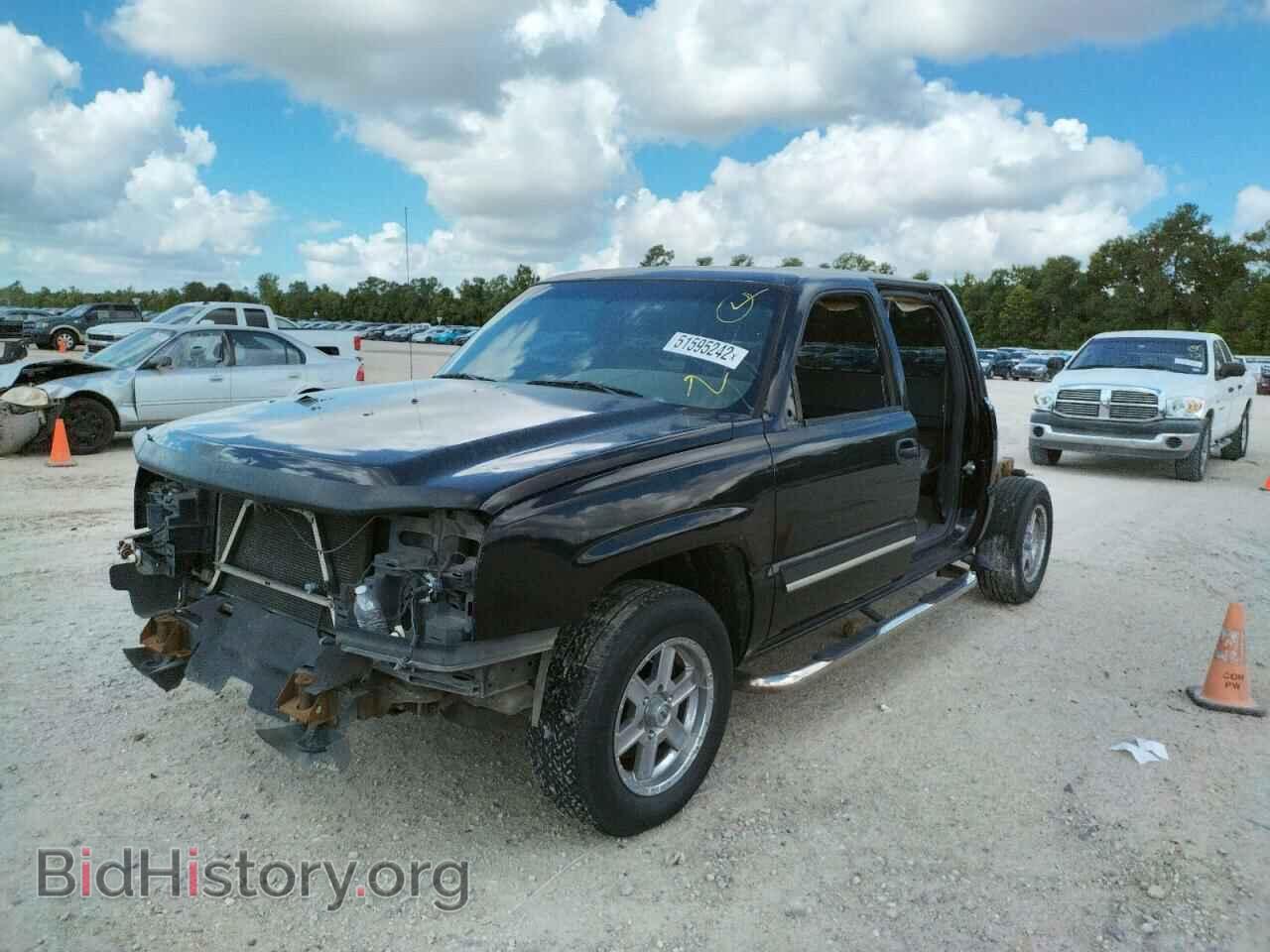 2006 CHEVROLET SILVERADO - VIN: 2GCEC13V961233222 - Фото 2
