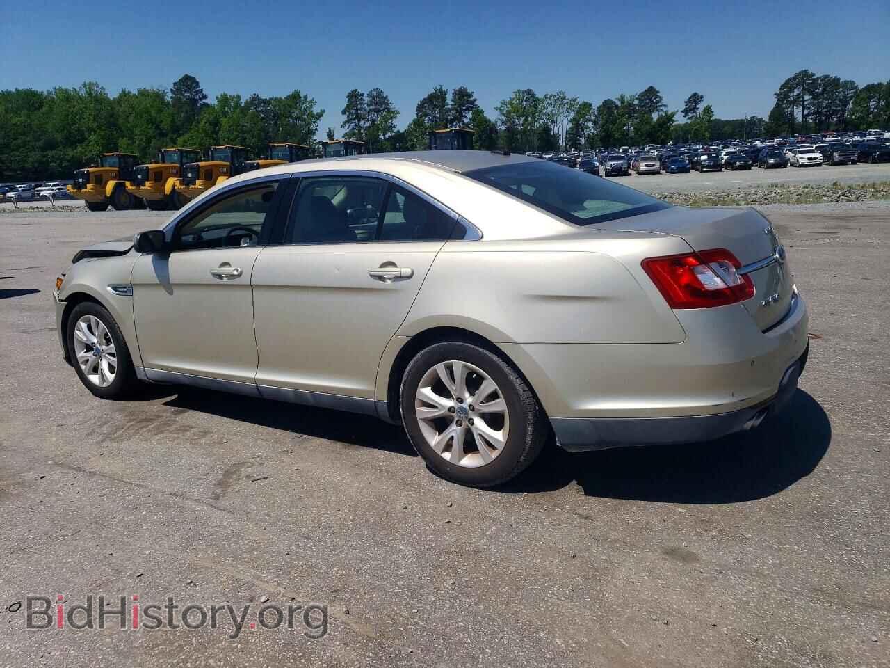 2011 FORD TAURUS - VIN: 1FAHP2EW4BG159207 - Фото 2
