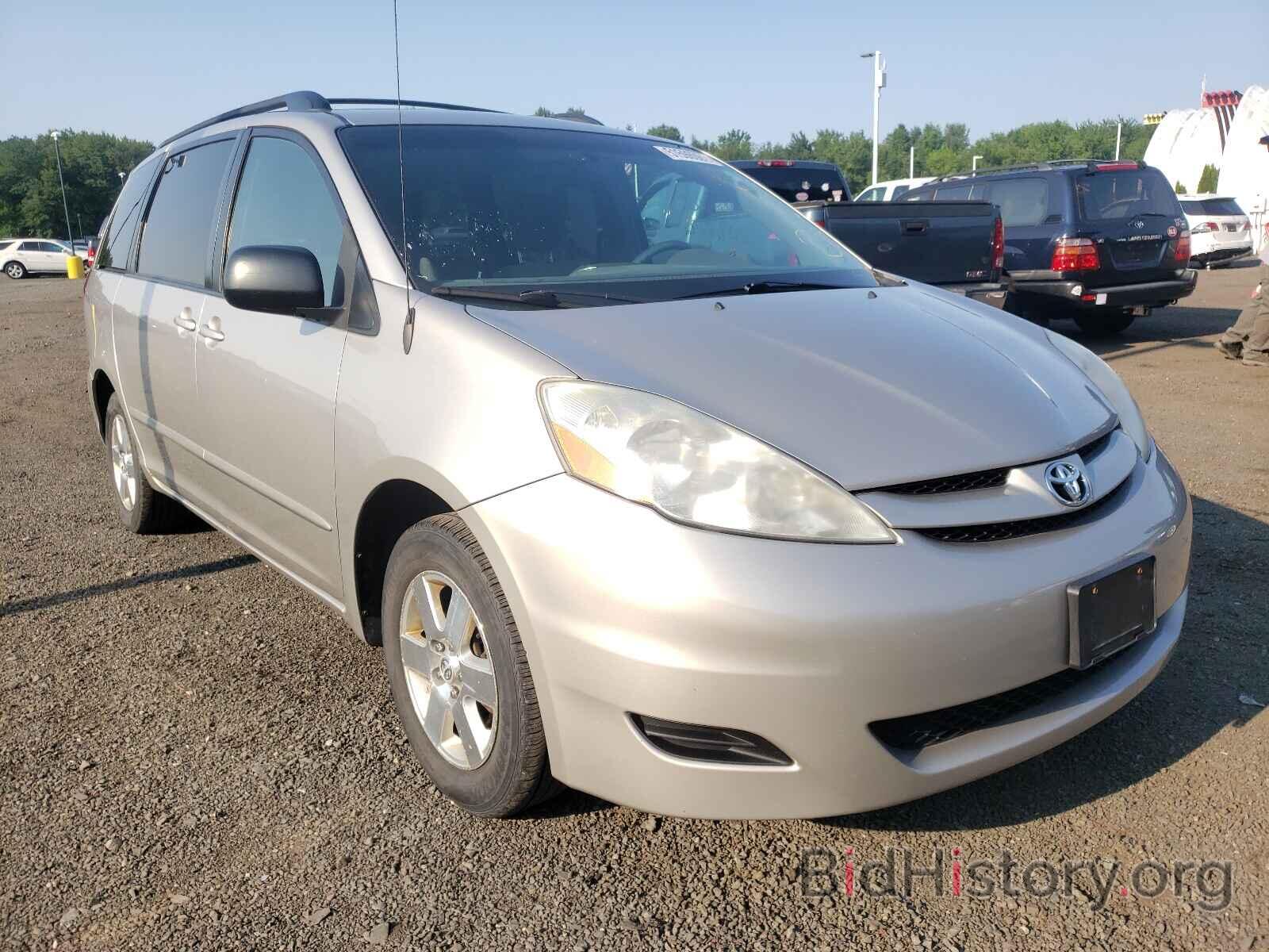 Photo 5TDKK4CC4AS307878 - TOYOTA SIENNA 2010