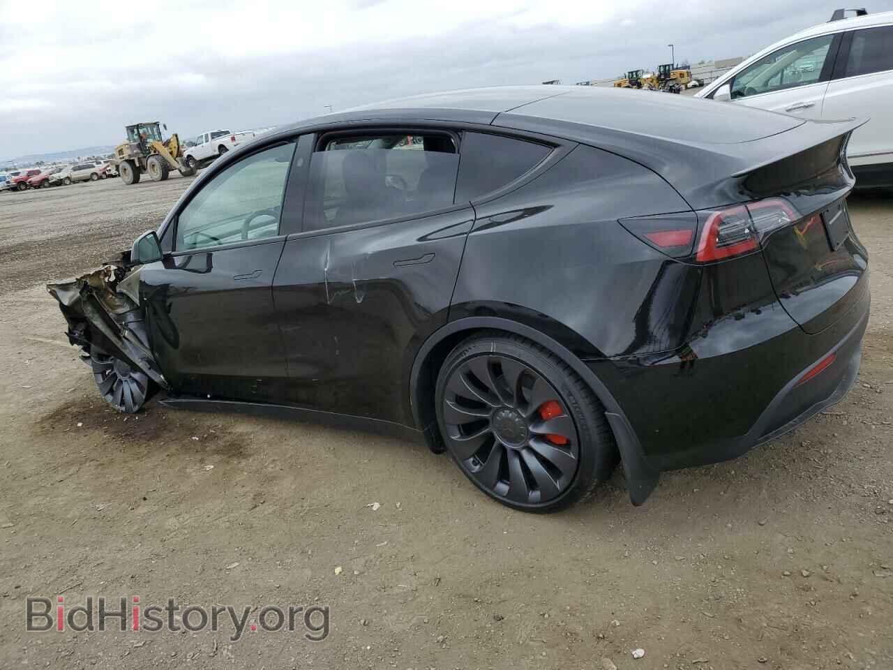 2024 TESLA MODEL Y - VIN: 7SAYGDEF2RF059362 - Фото 2