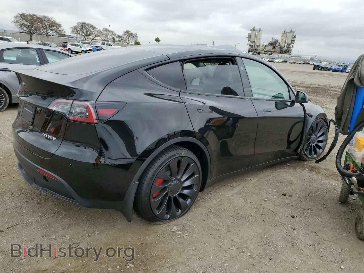 2024 TESLA MODEL Y - VIN: 7SAYGDEF2RF059362 - Фото 3