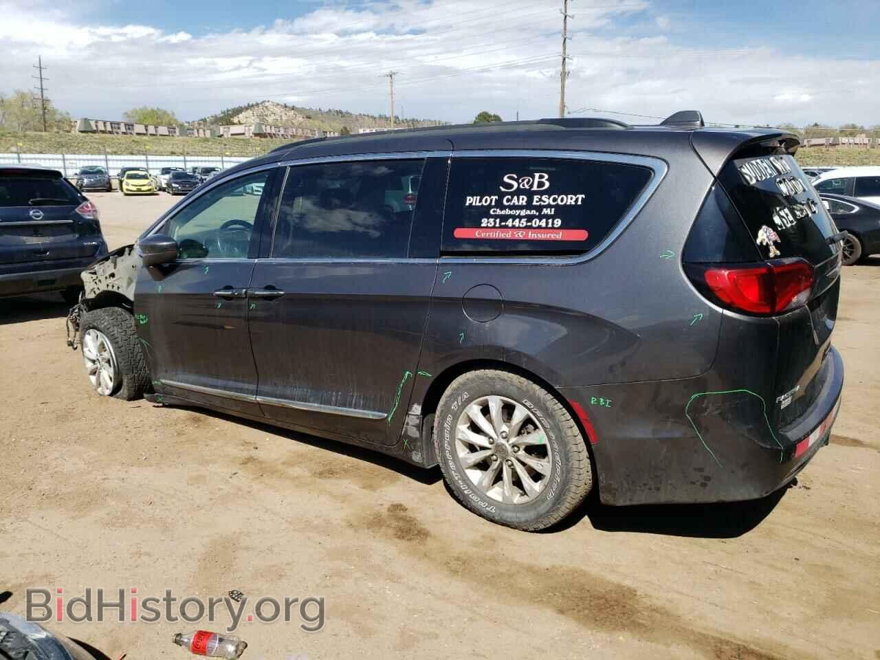 2017 CHRYSLER PACIFICA - VIN: 2C4RC1BG8HR654051 - Photo 2