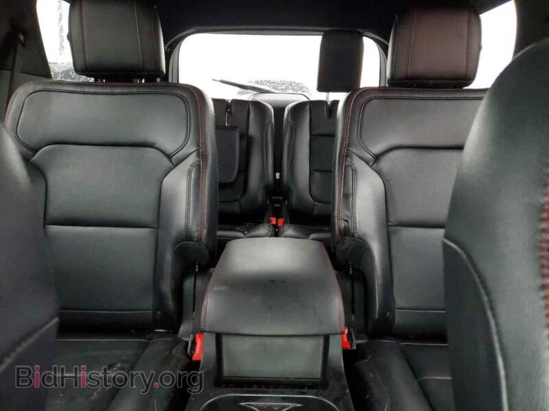 2016 Ford EXPLORER (VIN 1FM5K8GT8GGA95113) — photo 10 of 13