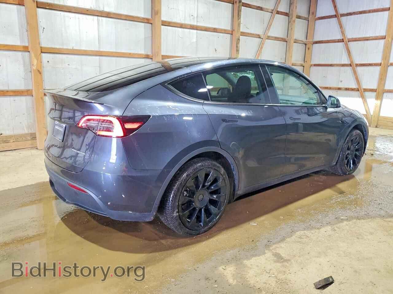 2024 TESLA MODEL Y - VIN: 7SAYGDEE3RA252267 - Photo 3