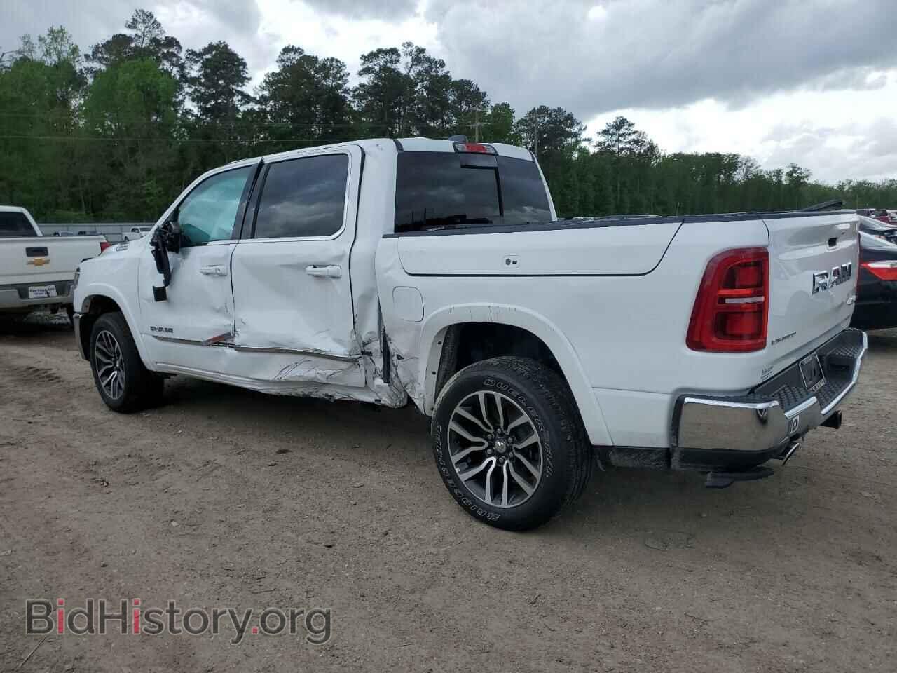 2025 RAM 1500 - VIN: 1C6SRFHPXSN582690 - Фото 2