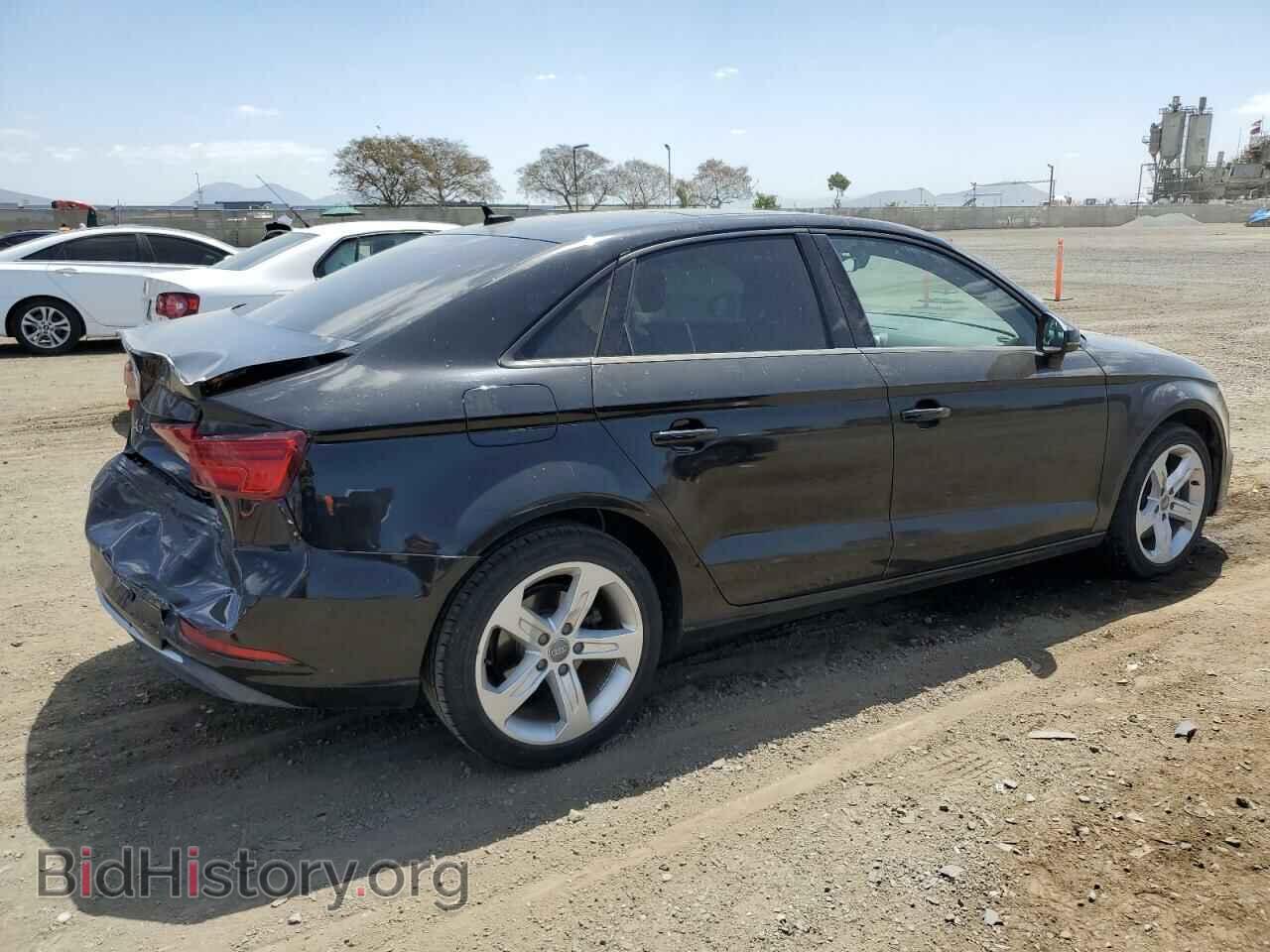2017 AUDI A3 - VIN: WAUAUGFF8H1054078 - Фото 3
