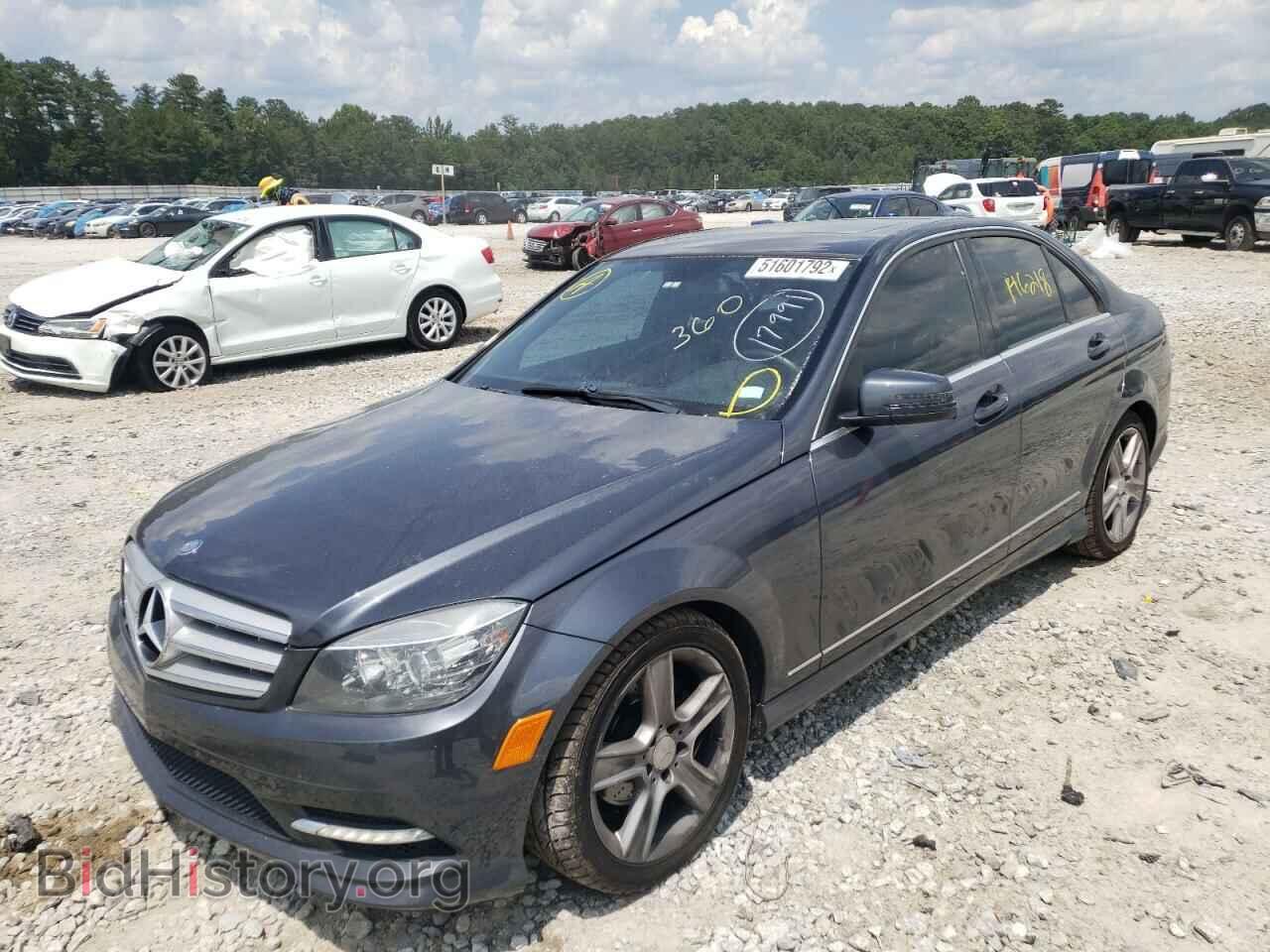 2011 MERCEDES-BENZ C-CLASS - VIN: WDDGF5EB2BA520921 - Фото 2