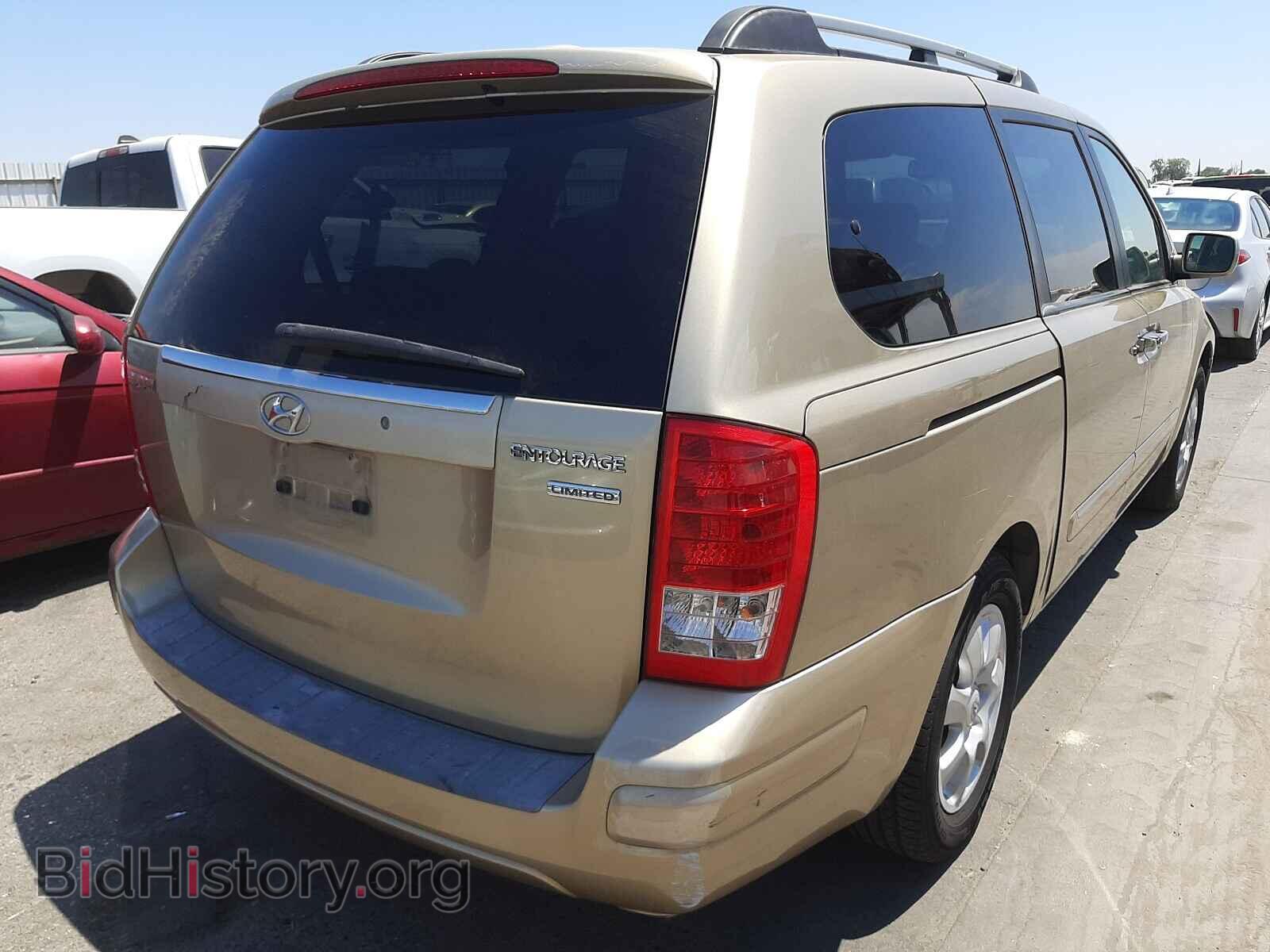 2007 HYUNDAI ENTOURAGE - VIN: KNDMC233676019153 - Фото 4