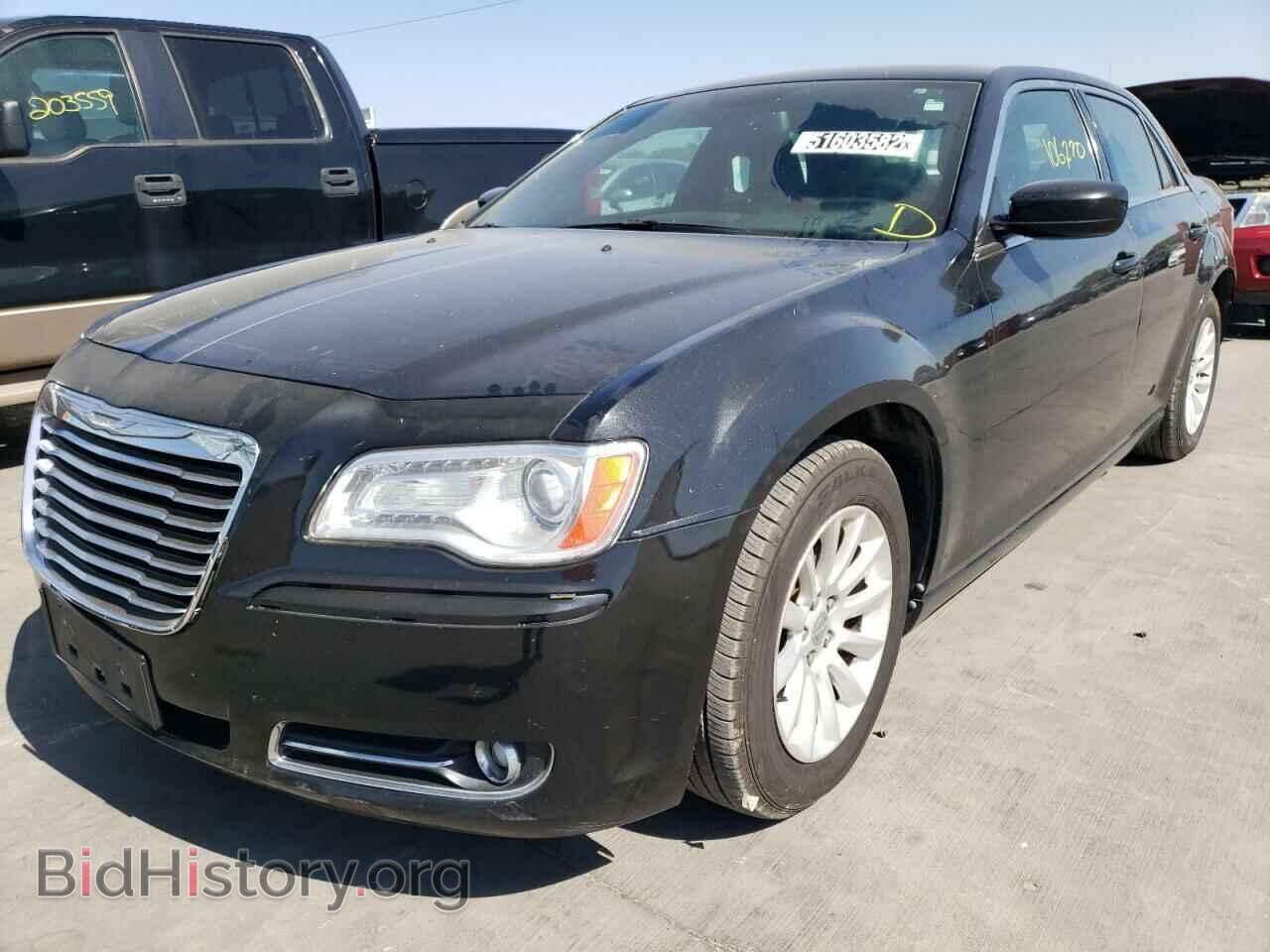 2013 CHRYSLER 300 - VIN: 2C3CCAAG7DH739975 - Фото 2